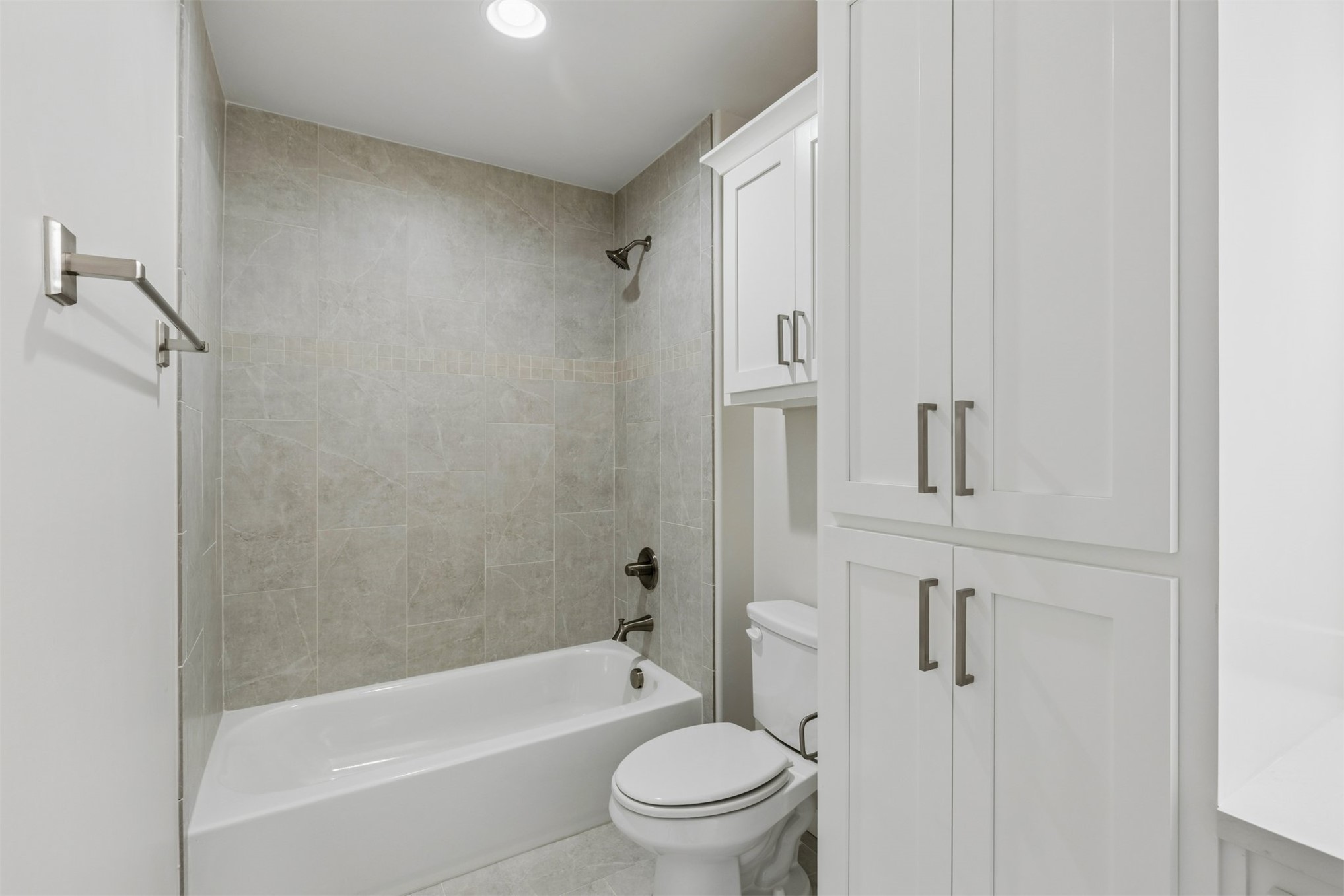 17564 S 52nd East Avenue Property Photo 47
