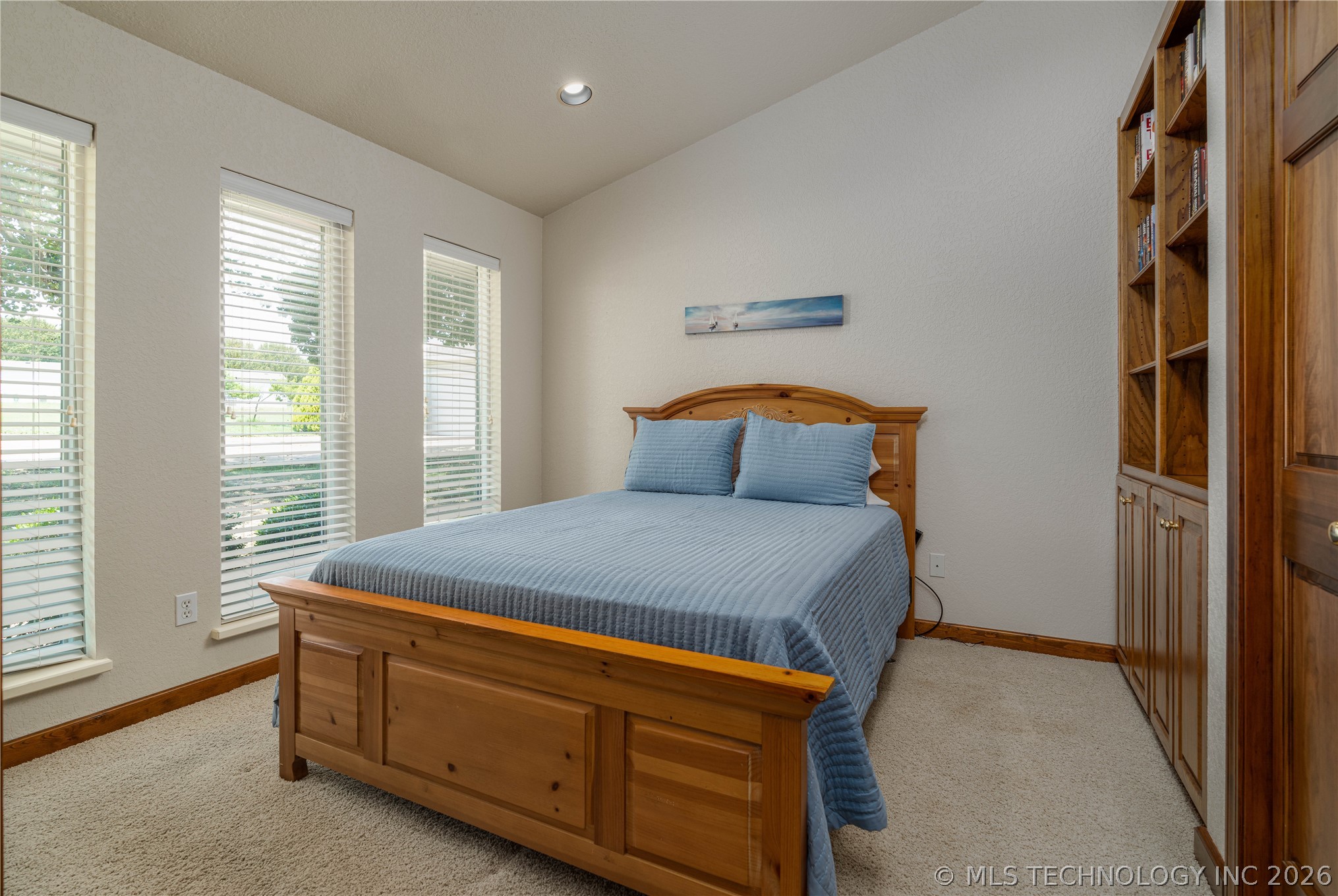 8775 Leonard Street Property Photo 19
