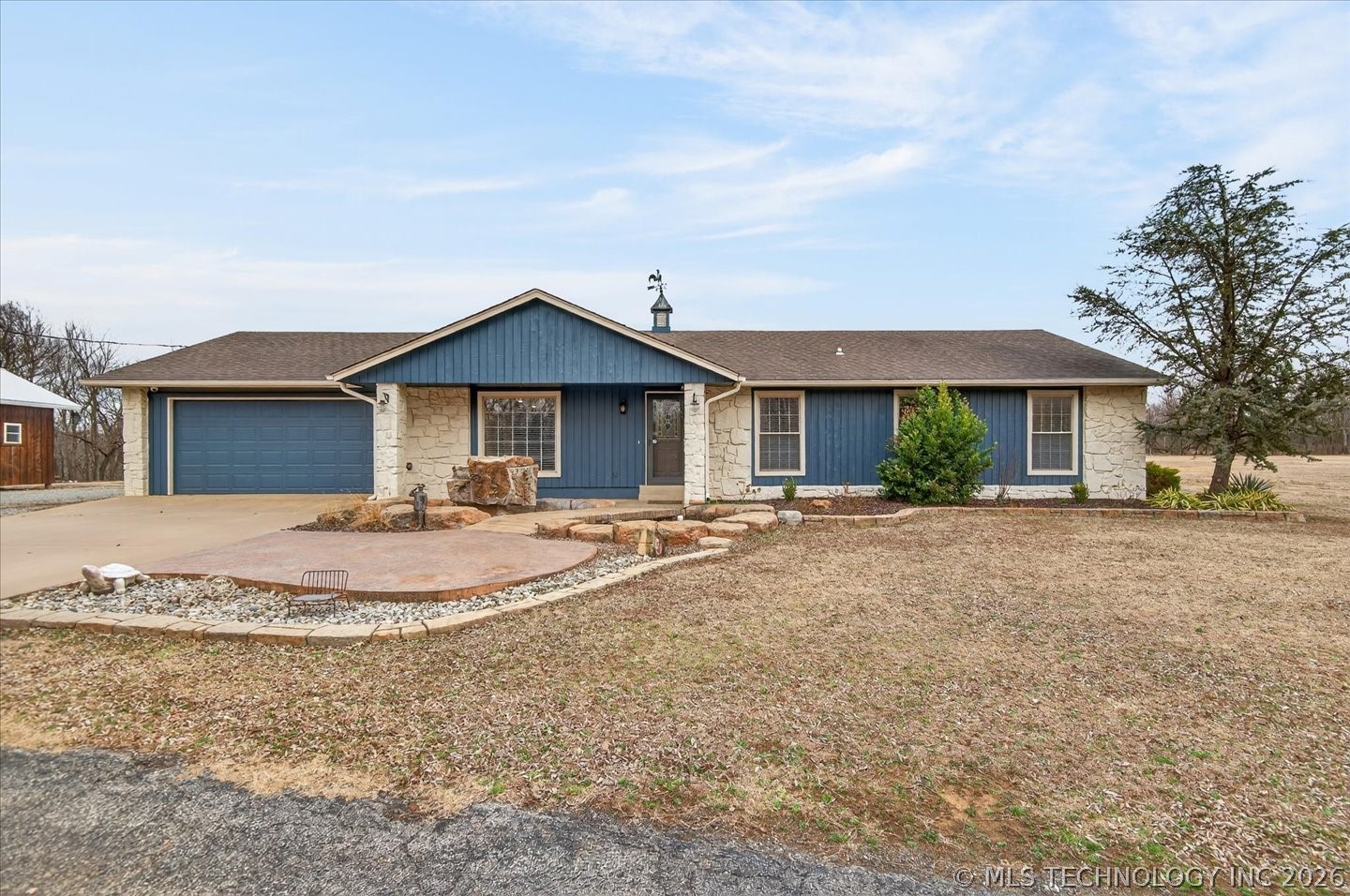 403000 W 2150 Drive Property Photo 1