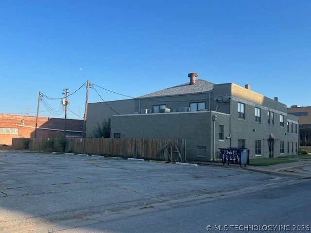 27 W Broadway Property Photo 7