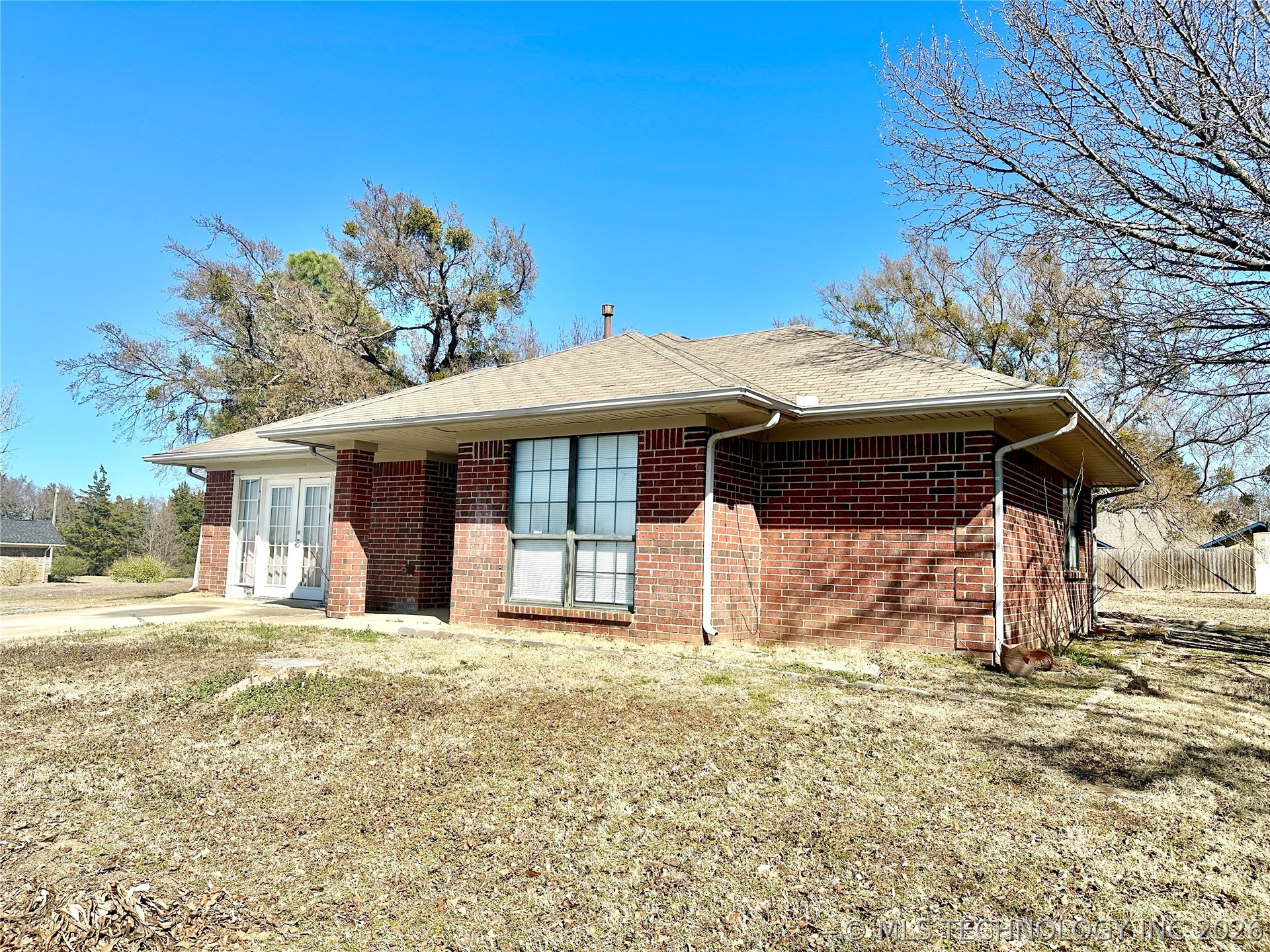 728 N Main Property Photo 4