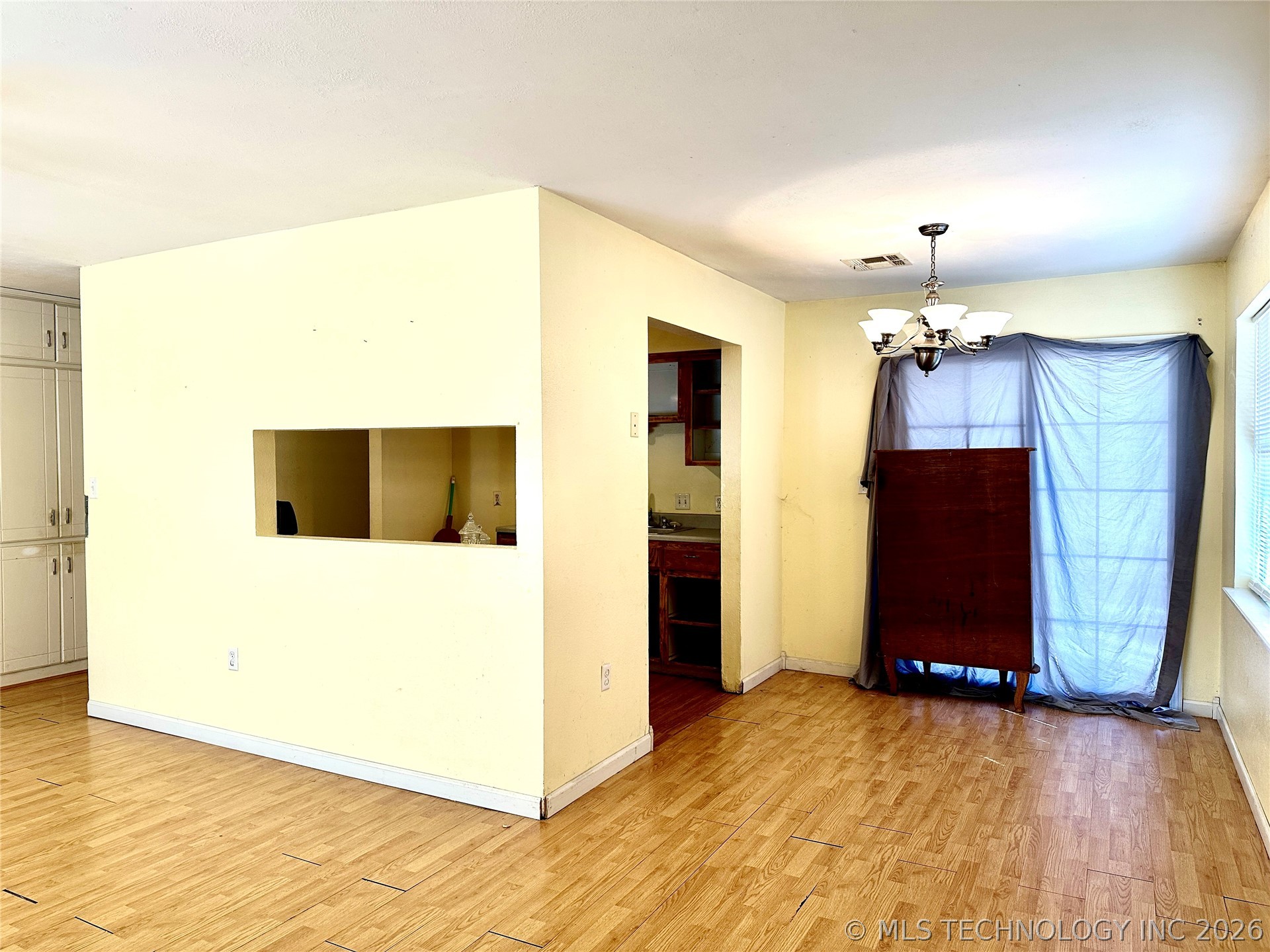 728 N Main Property Photo 13