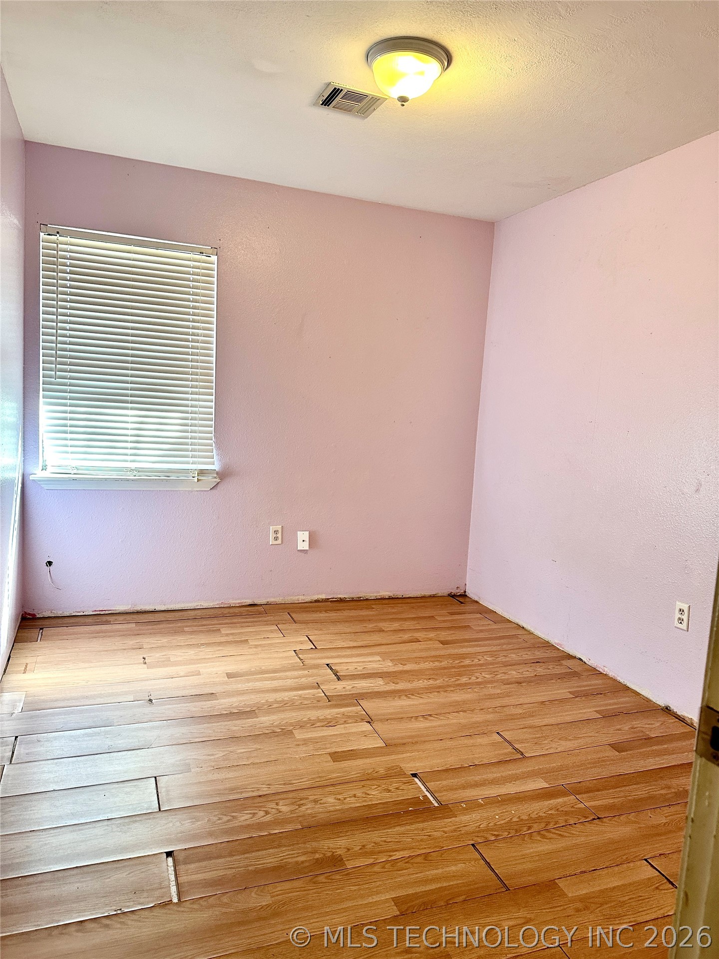 728 N Main Property Photo 24