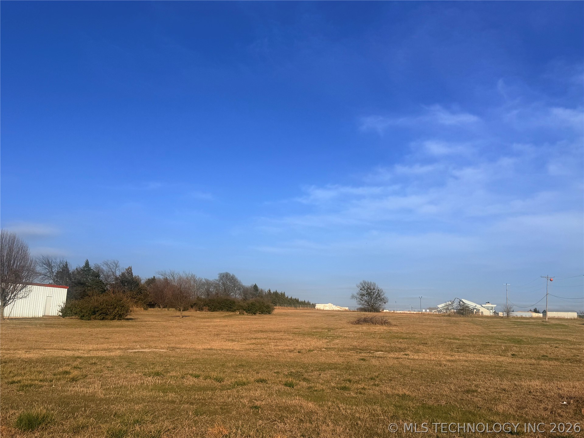 2220 S Commerce Property Photo 1