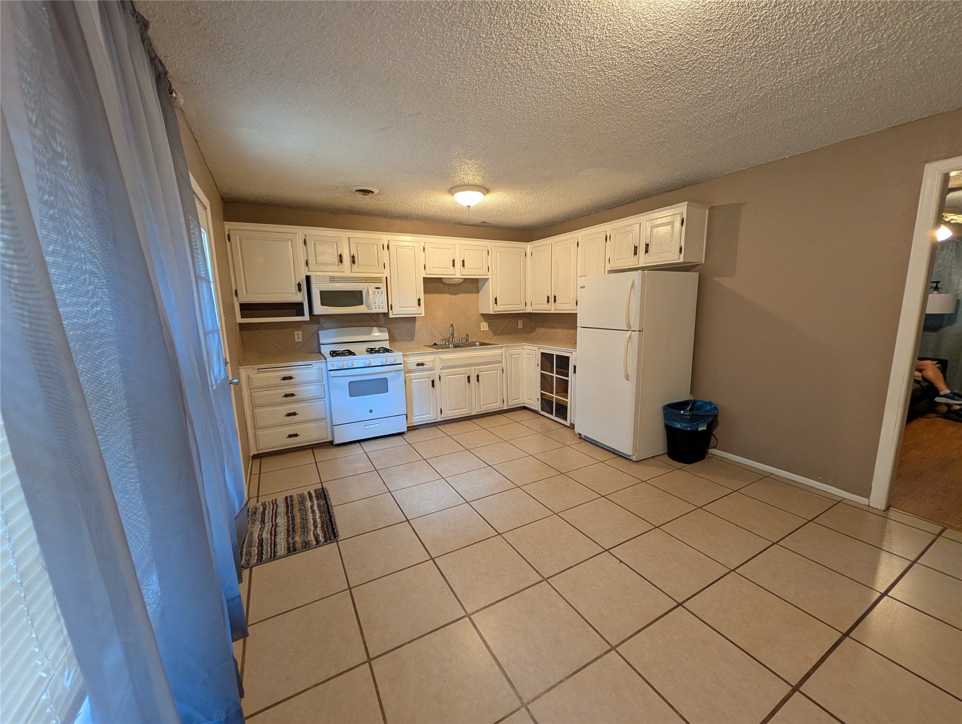 101 Beta Circle Property Photo 7