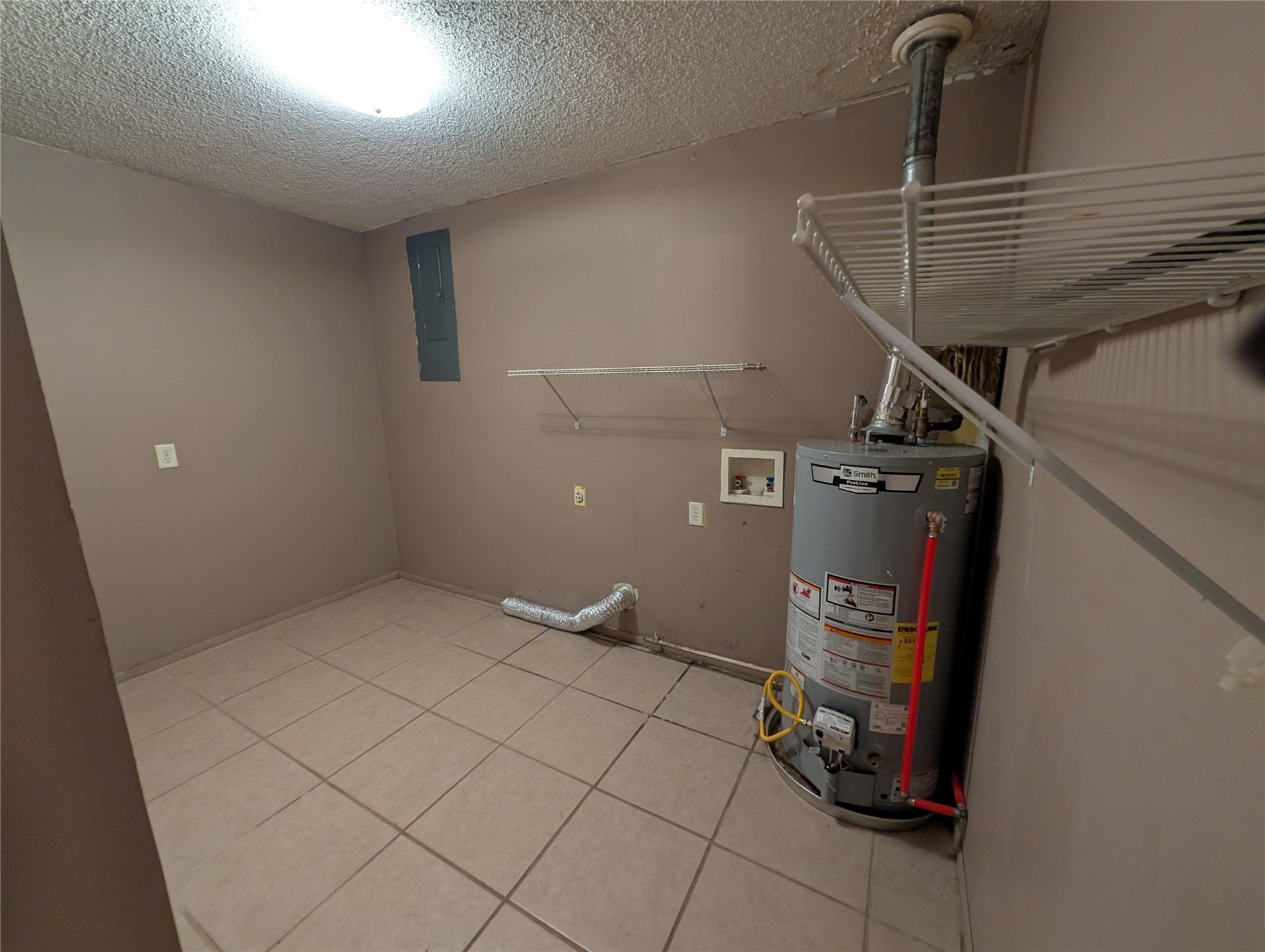 101 Beta Circle Property Photo 9