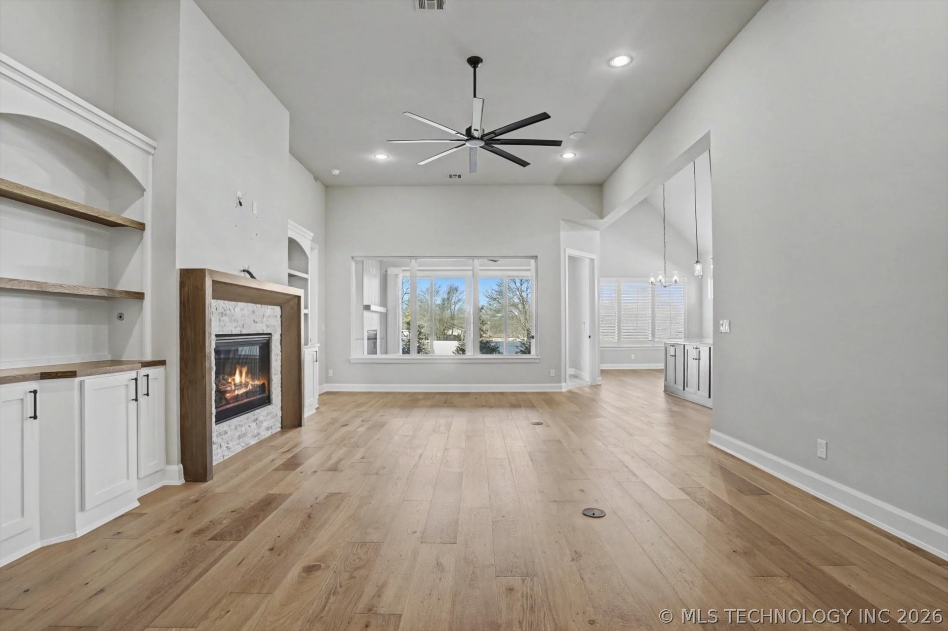 1234 N 71st Place Property Photo 6