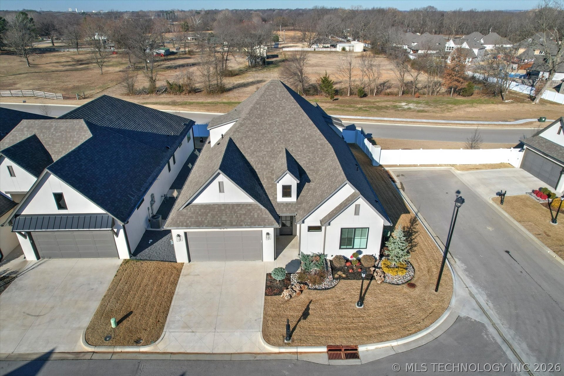 1234 N 71st Place Property Photo 60