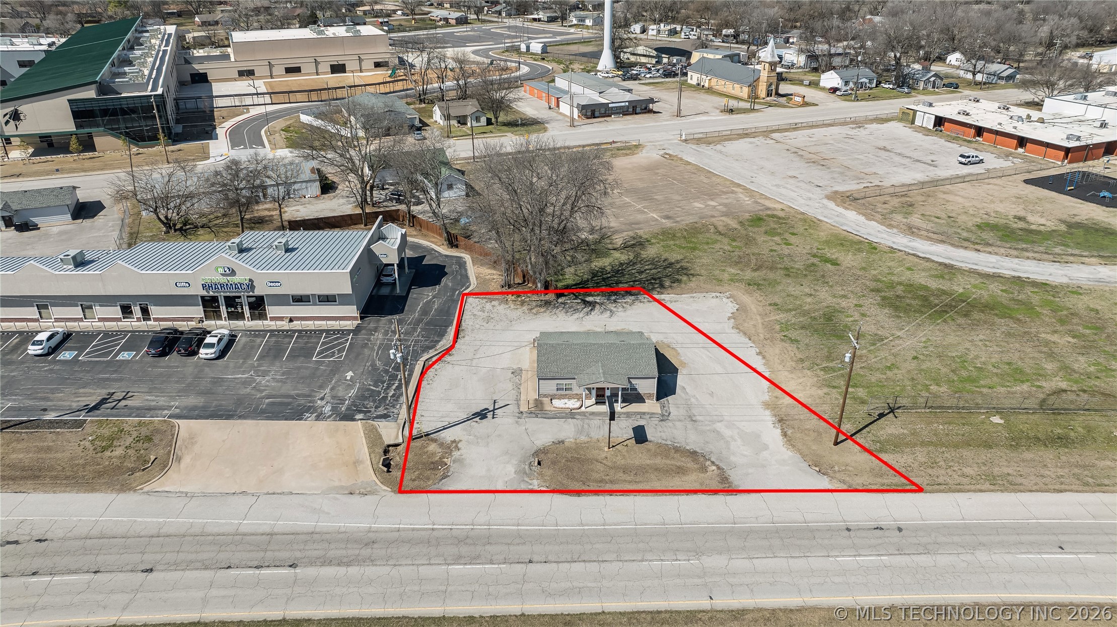 1830 N Highway 66 Route Property Photo 4