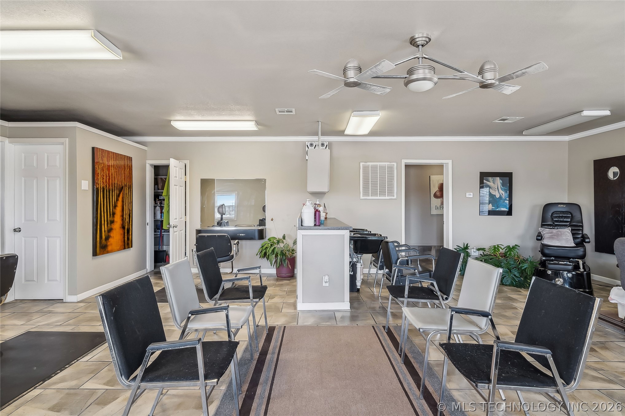 1830 N Highway 66 Route Property Photo 7