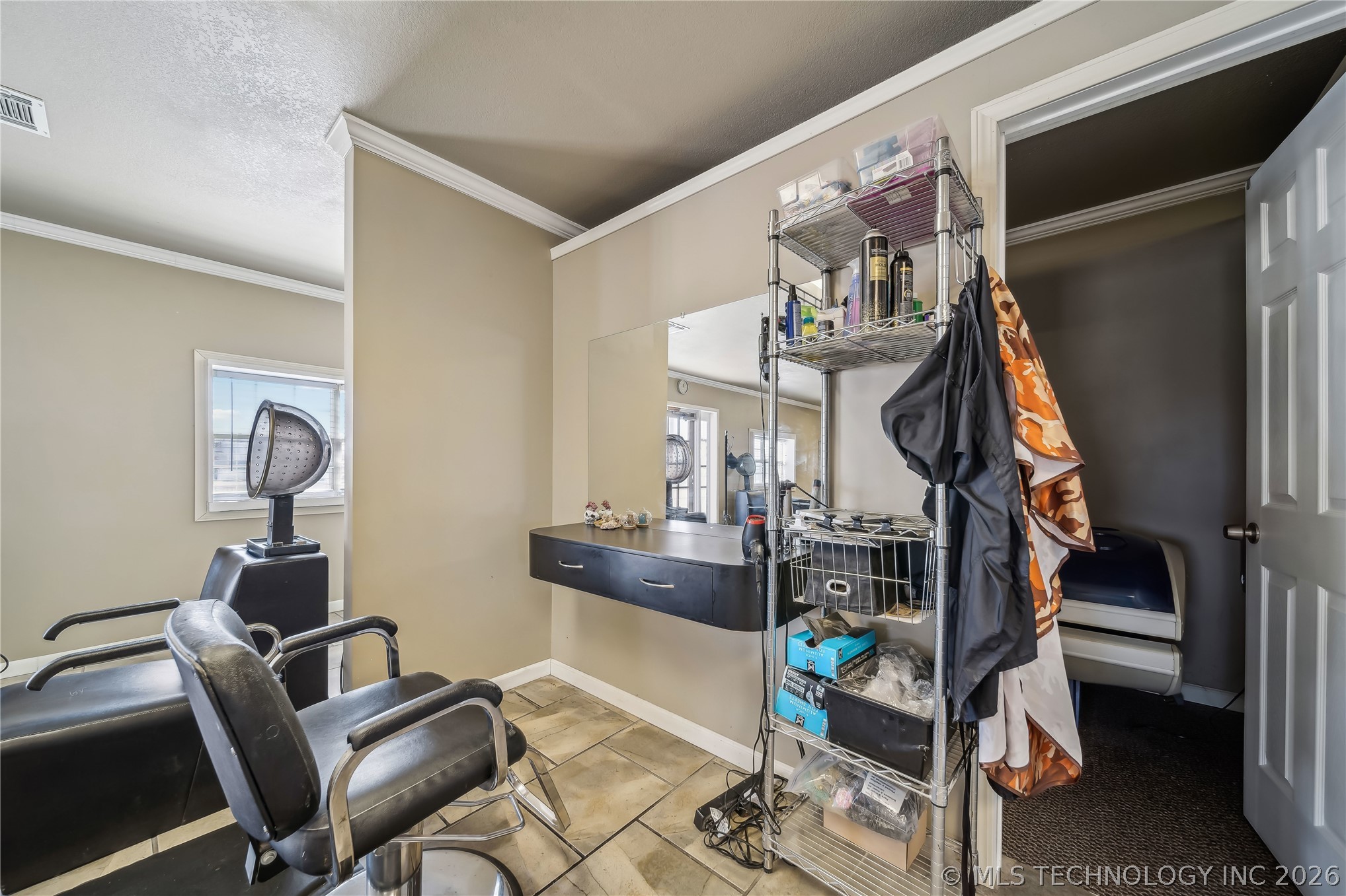 1830 N Highway 66 Route Property Photo 11