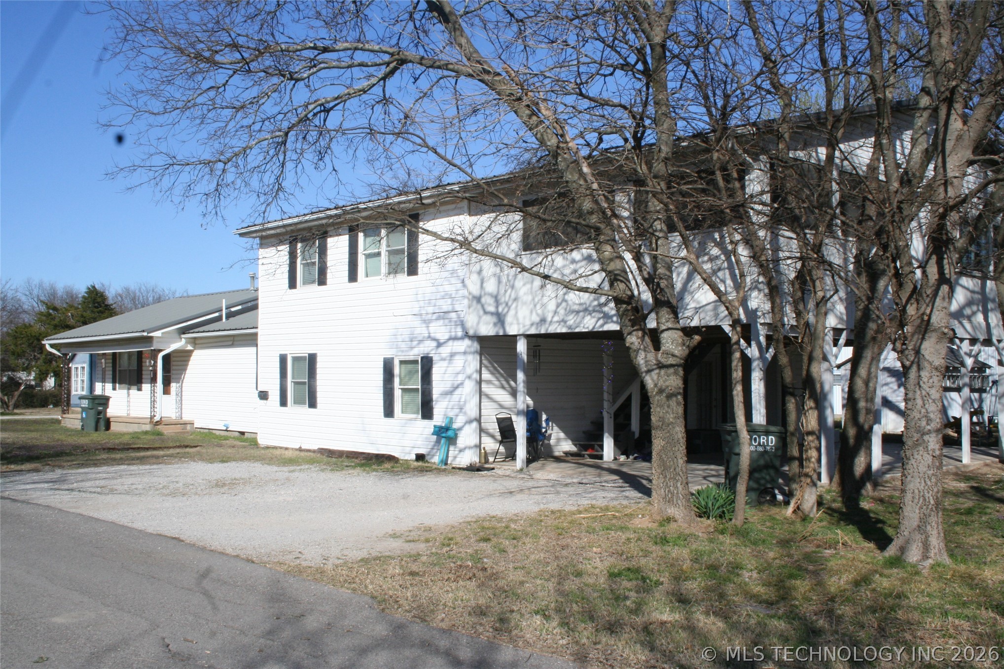 56 15th Property Photo 1
