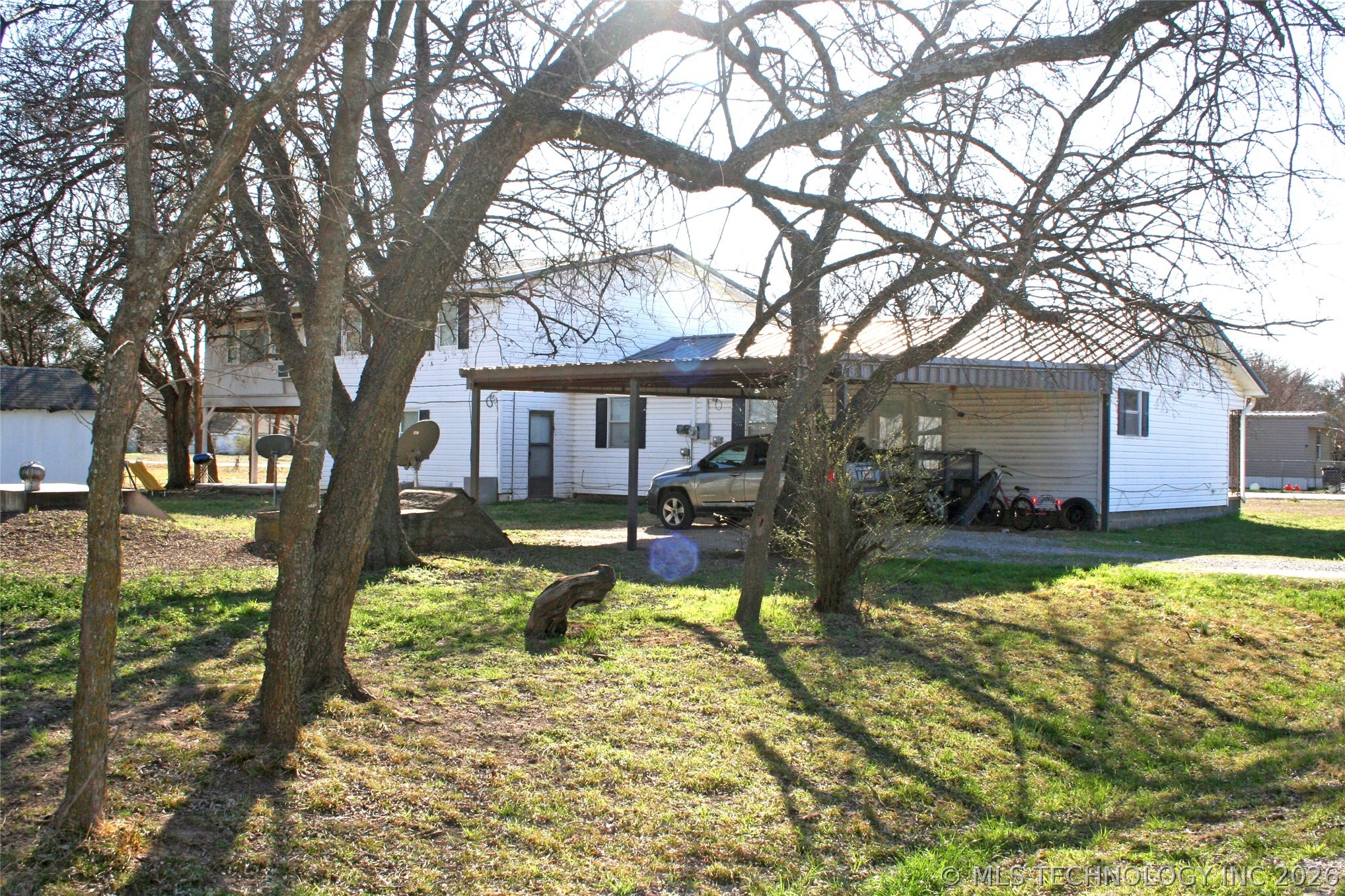 56 15th Property Photo 5