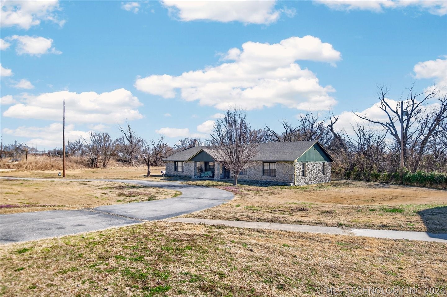 16708 Hwy 123 Property Photo 2