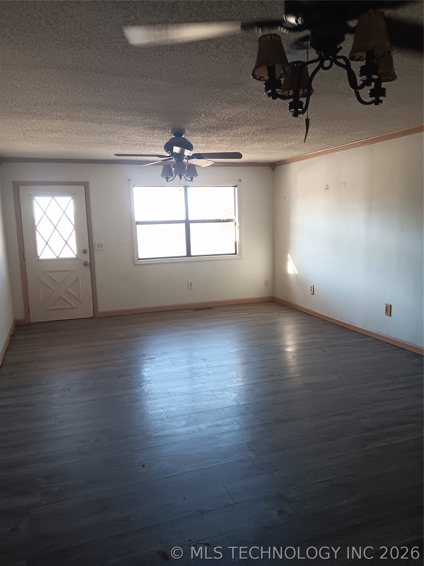 1206 N Lakeside Drive N Property Photo 5