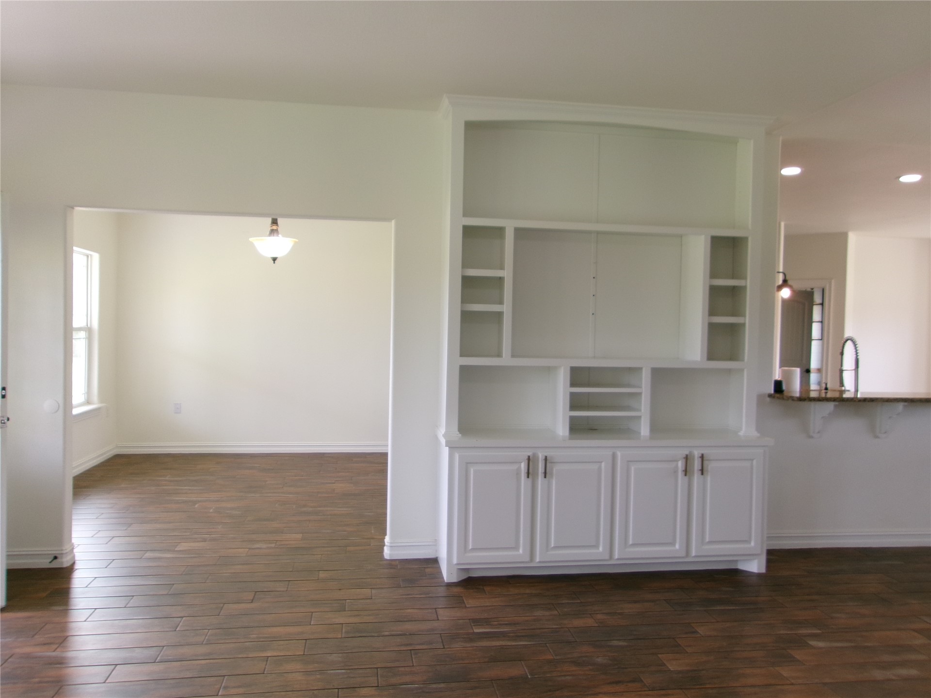 2071 E 53rd Property Photo 3