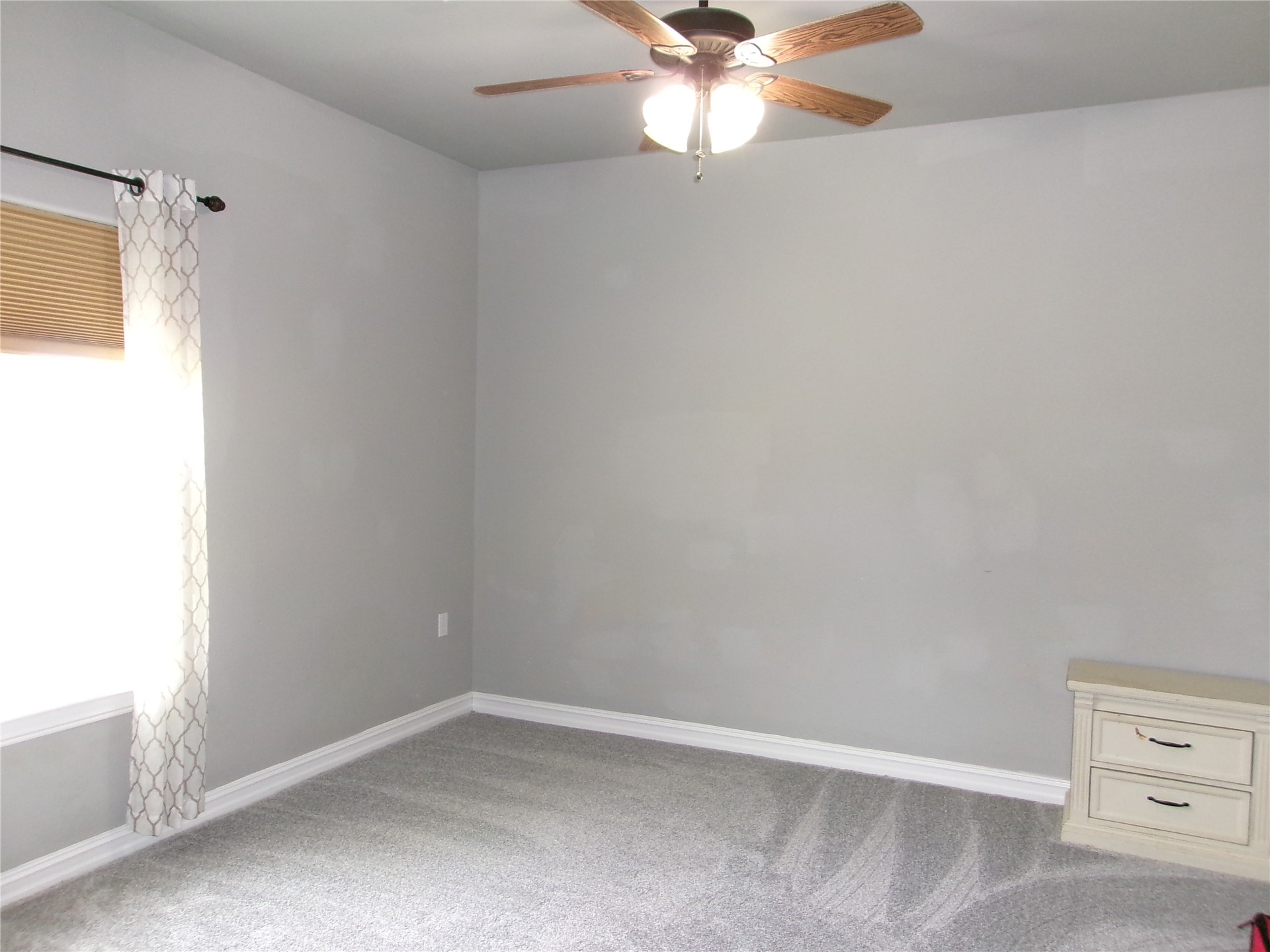 2071 E 53rd Property Photo 14