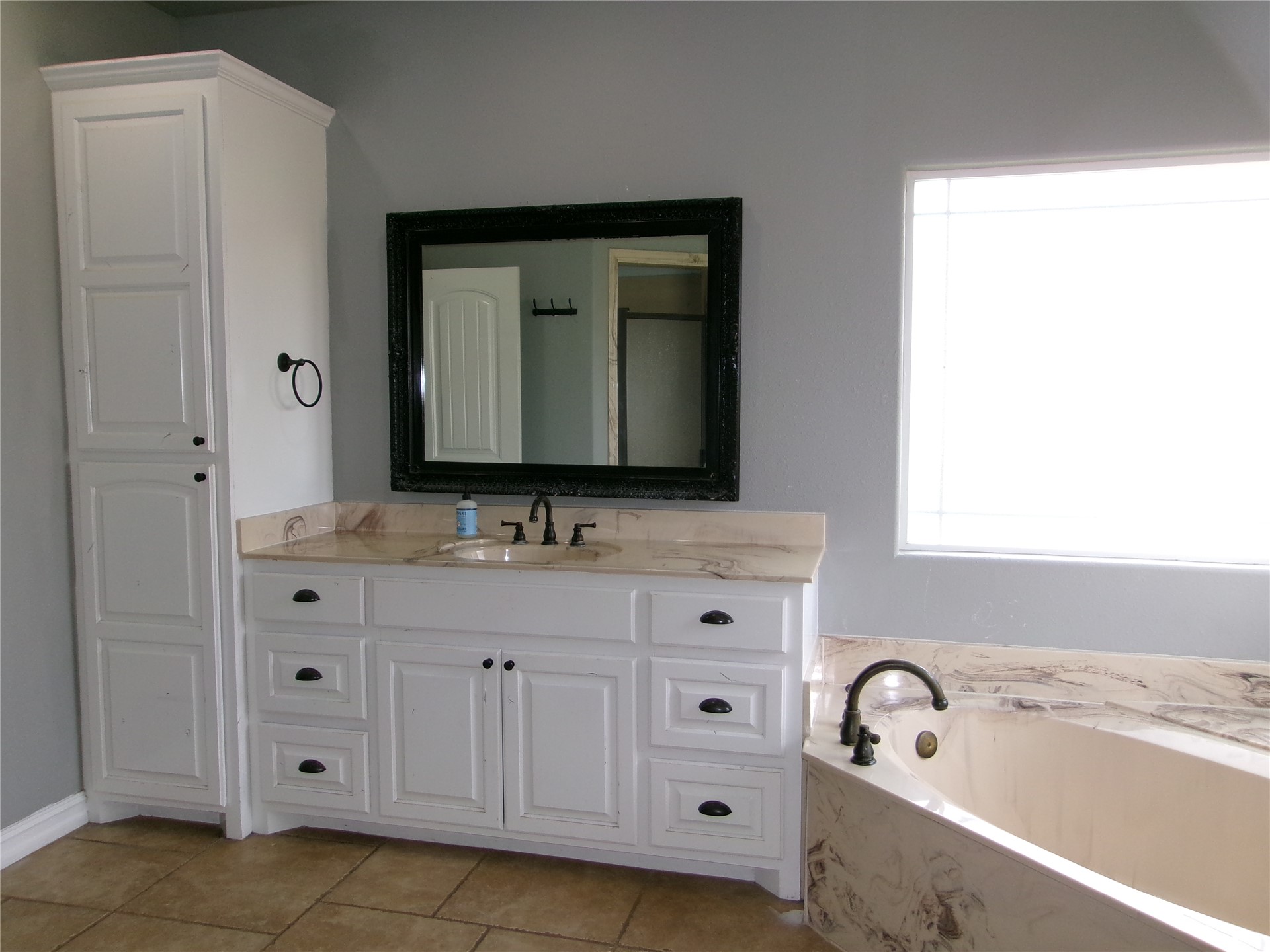 2071 E 53rd Property Photo 25