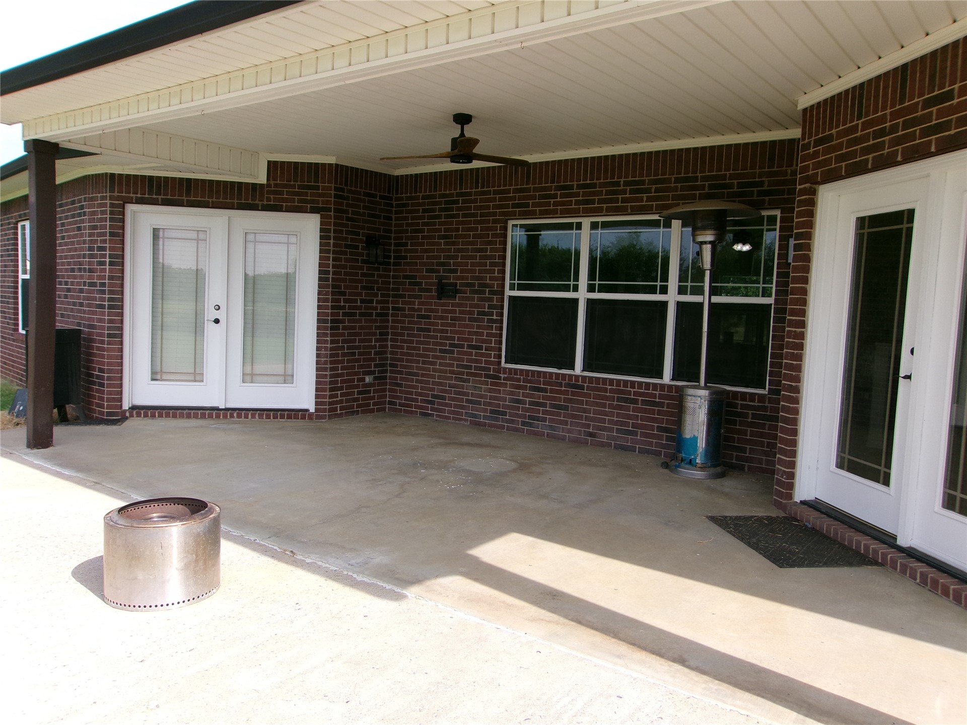 2071 E 53rd Property Photo 34