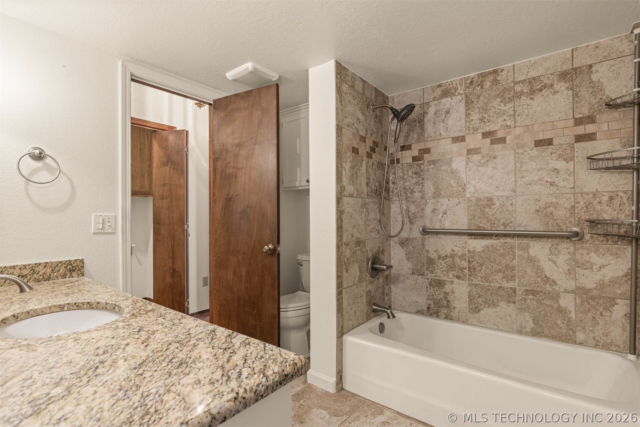 8718 S 72nd East Avenue Property Photo 48
