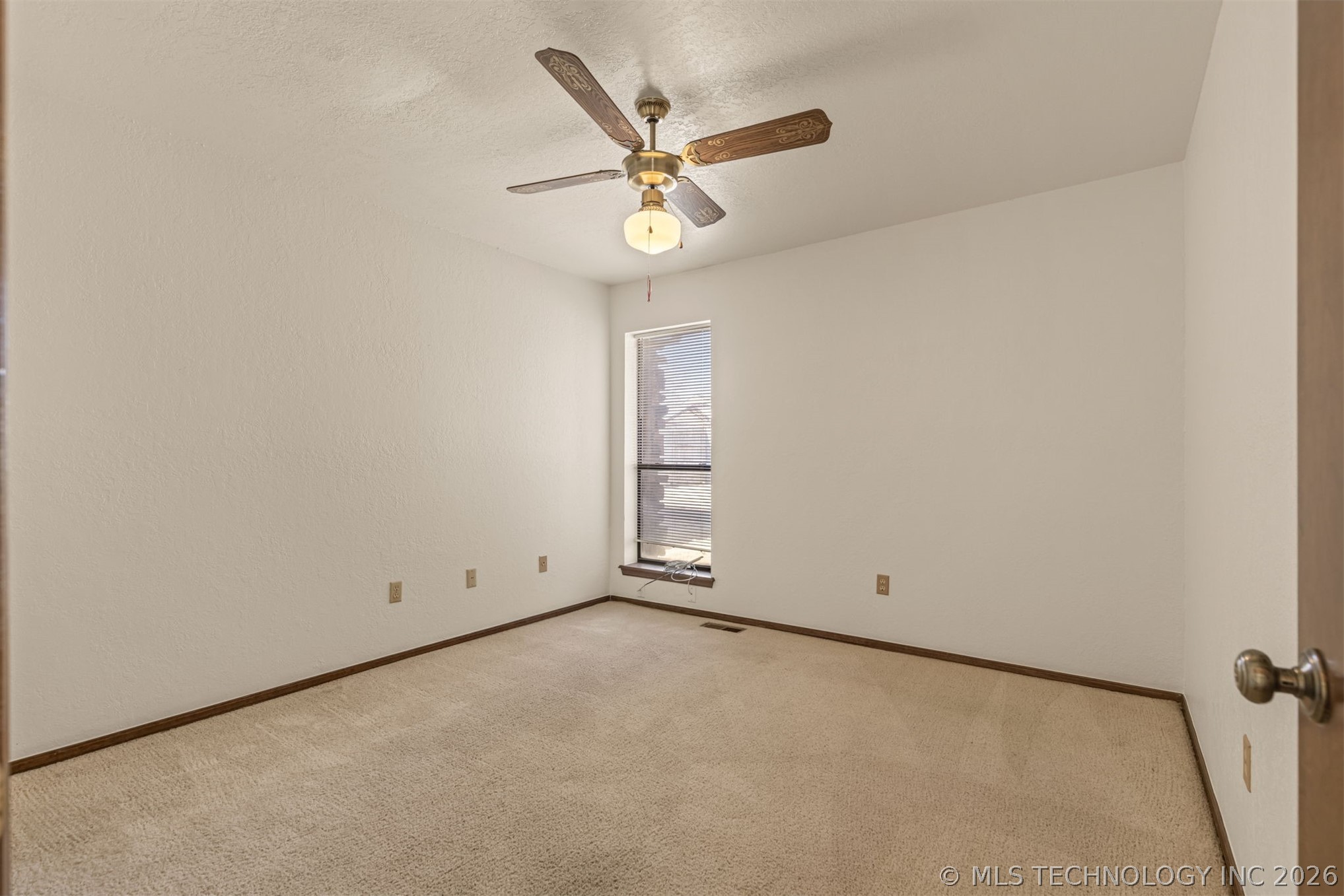 8718 S 72nd East Avenue Property Photo 51