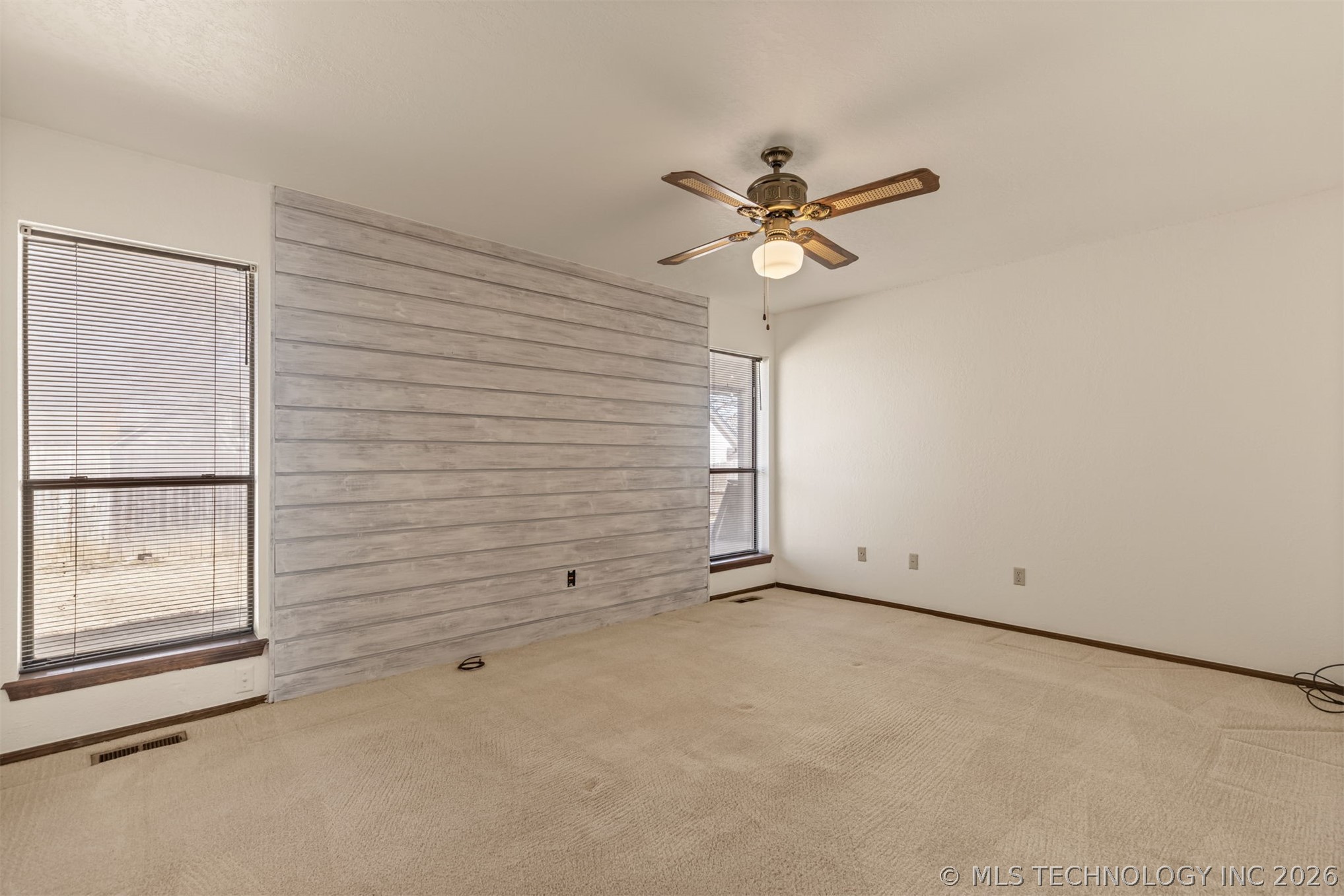 8718 S 72nd East Avenue Property Photo 52