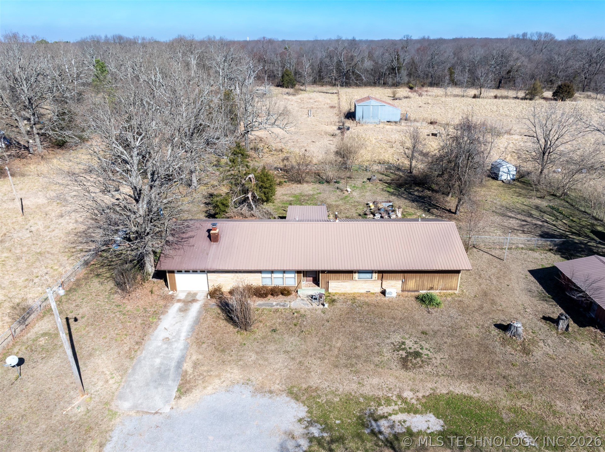 11886 412 Highway Property Photo 7