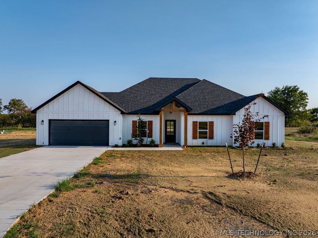 13123 Whimsical Lane Property Photo 1