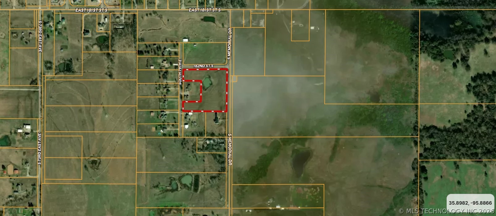 Memorial Road Property Photo 3