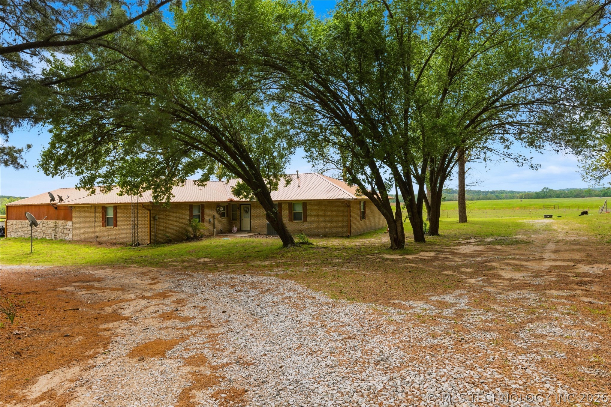 36474 E 1470 Property Photo 1