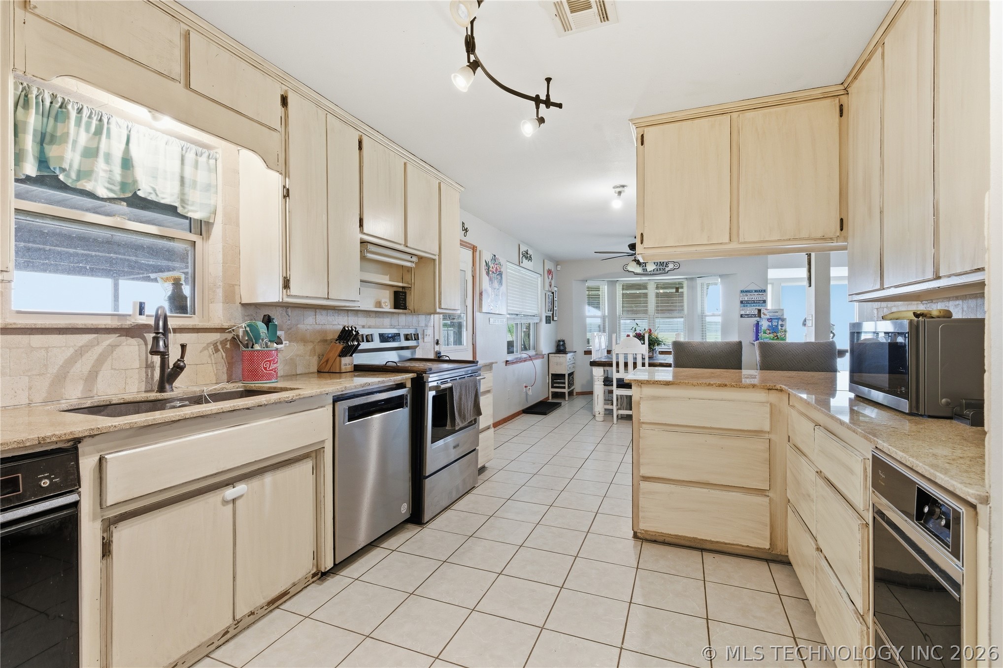 36474 E 1470 Property Photo 14