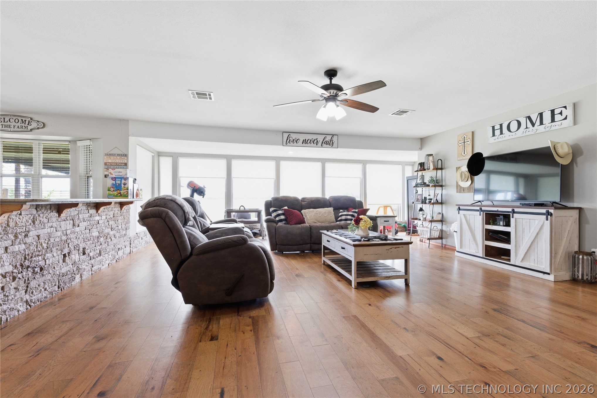 36474 E 1470 Property Photo 19