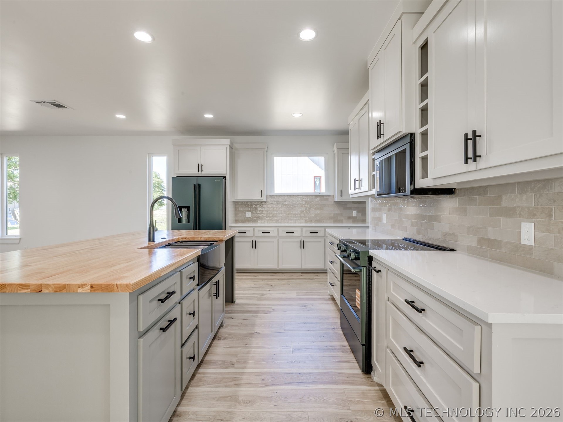 116771 S 4299 Loop Property Photo 18