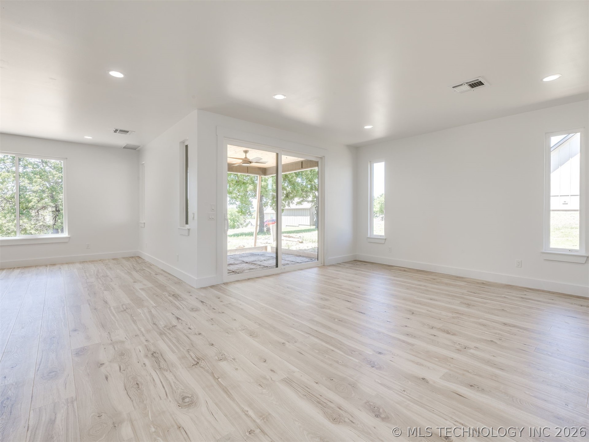 116771 S 4299 Loop Property Photo 28