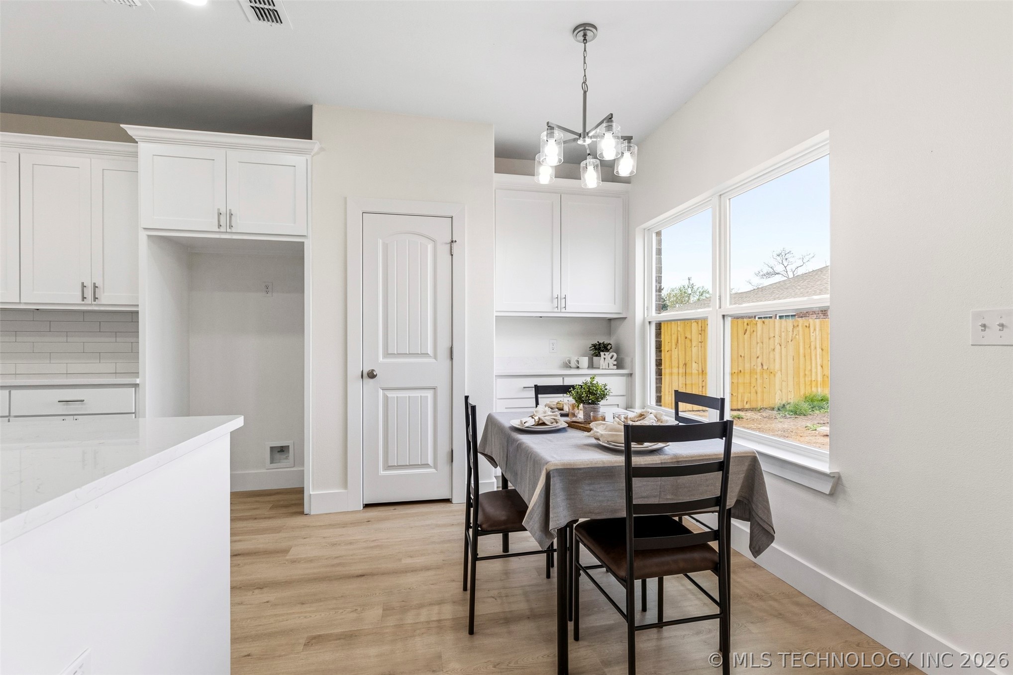 112 S B Street Property Photo 10
