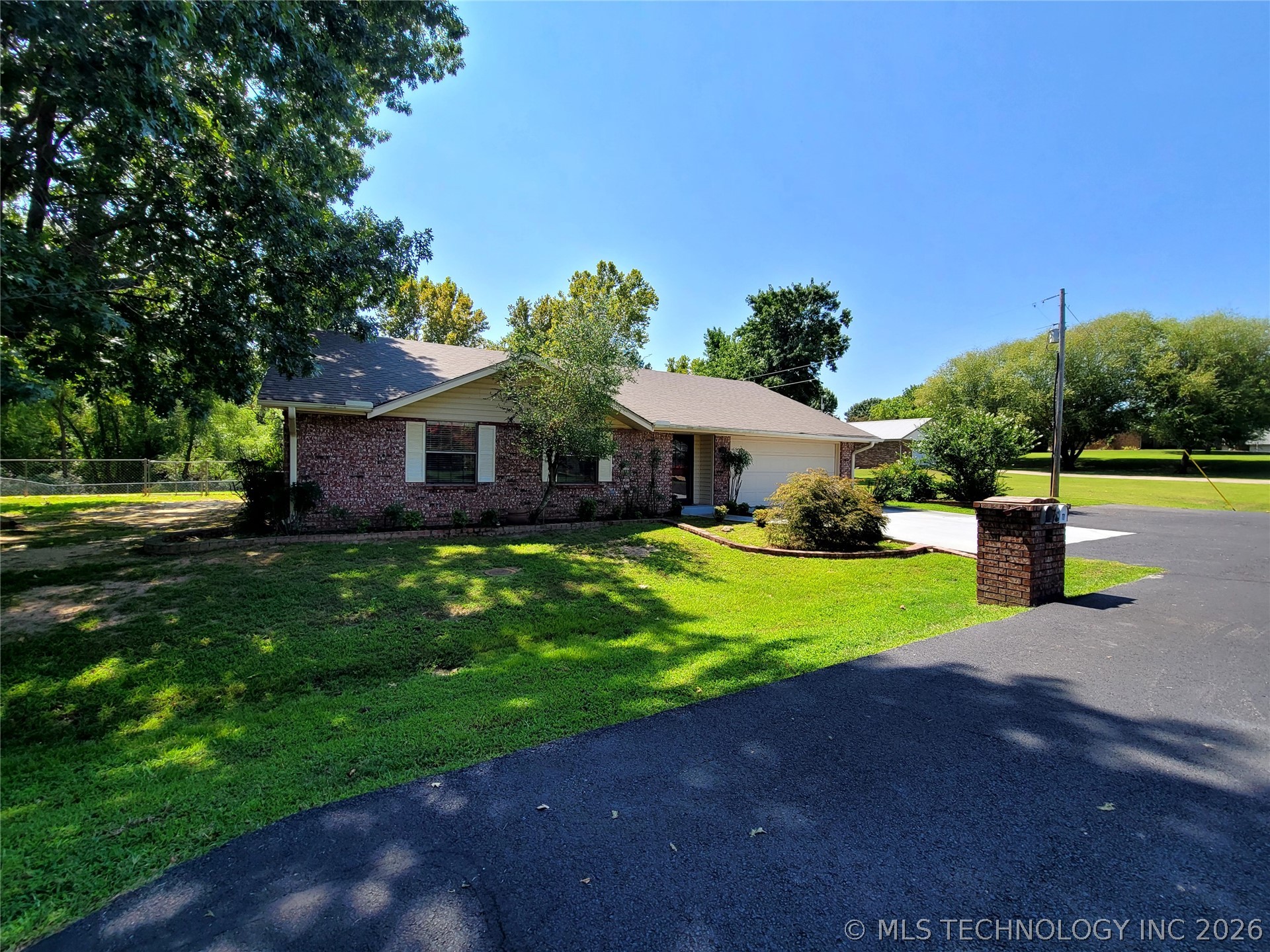 112 Meadowlark Road Property Photo 2