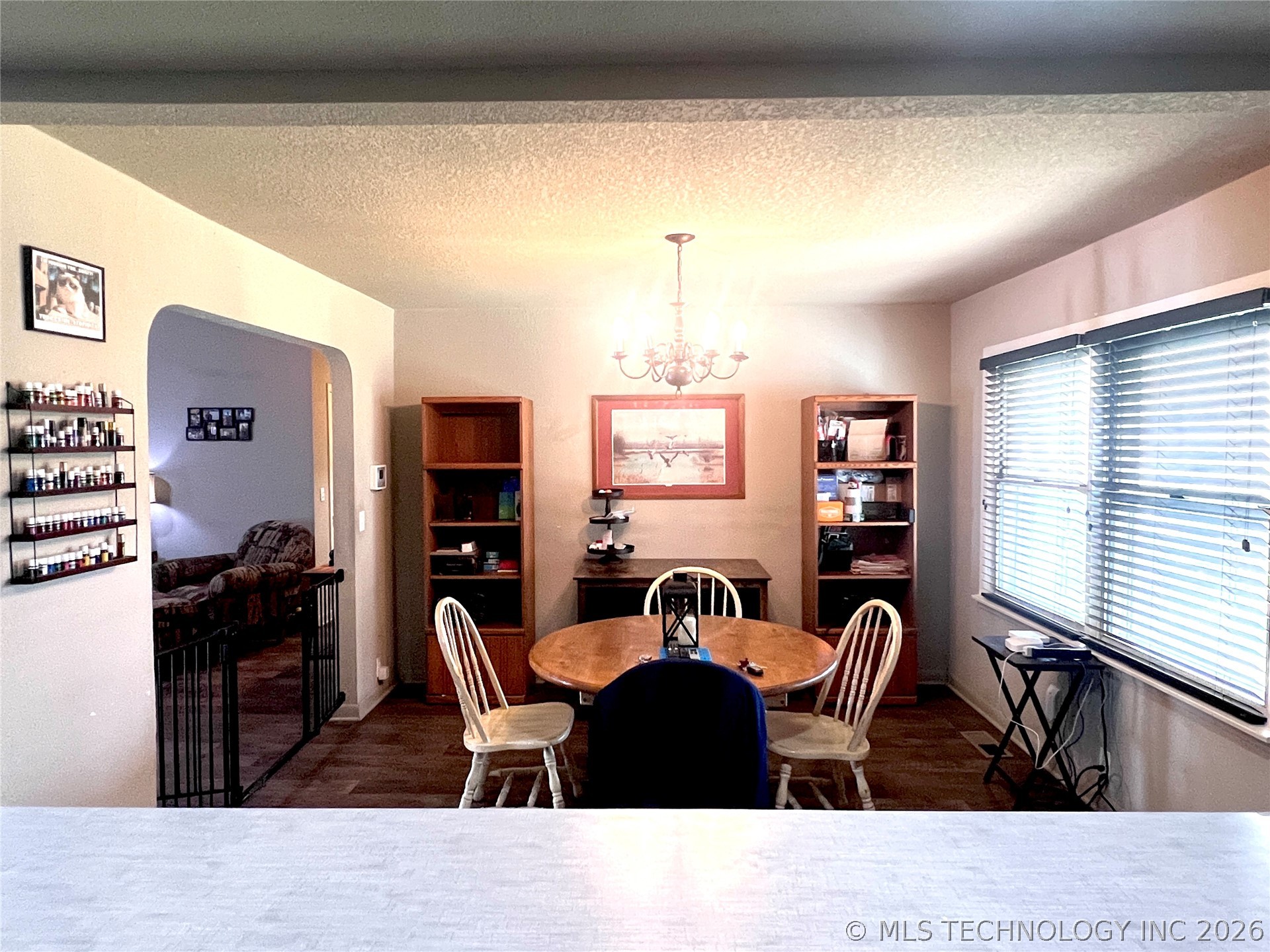 1610 E Osage Avenue Property Photo 13