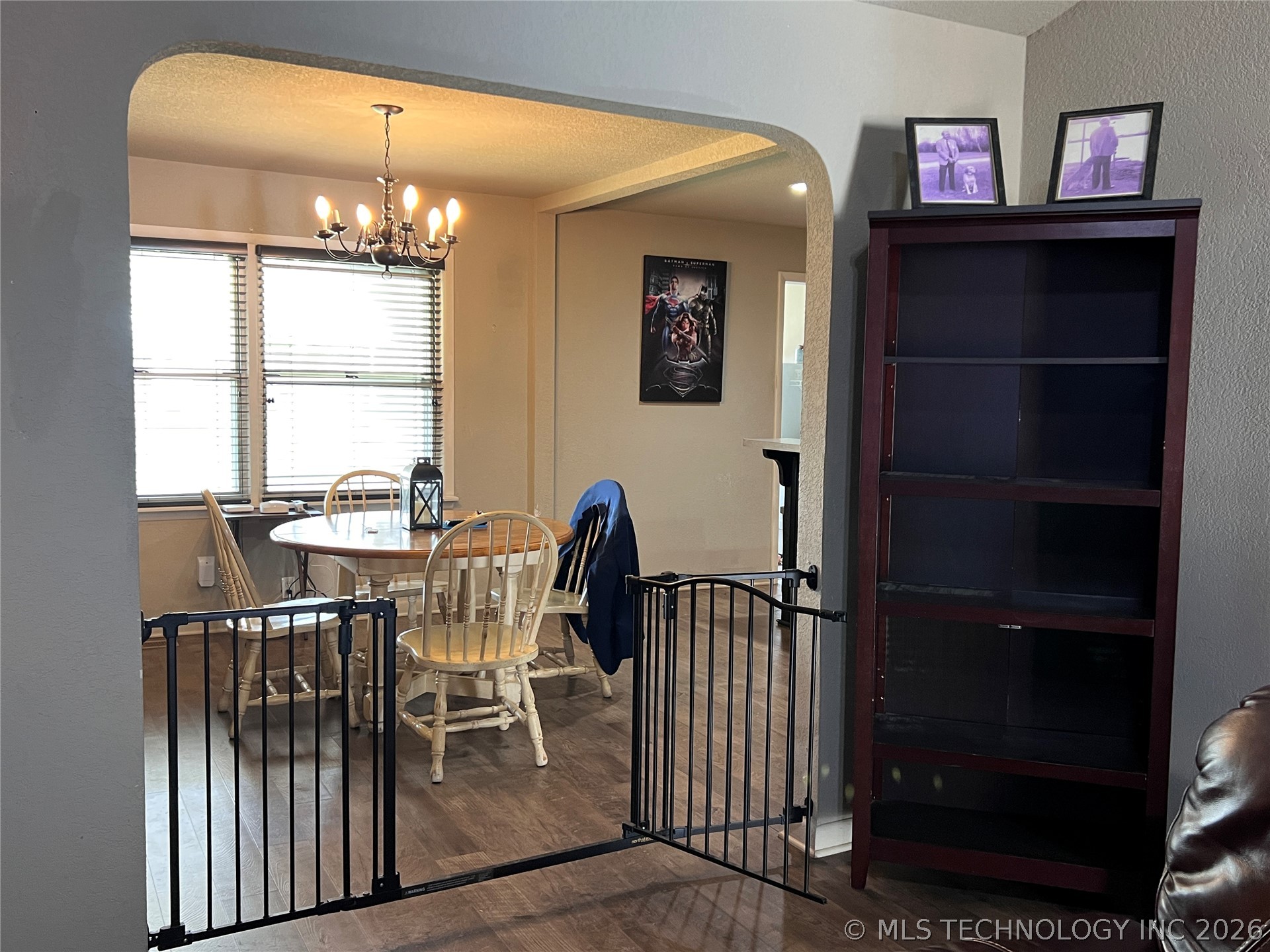 1610 E Osage Avenue Property Photo 14
