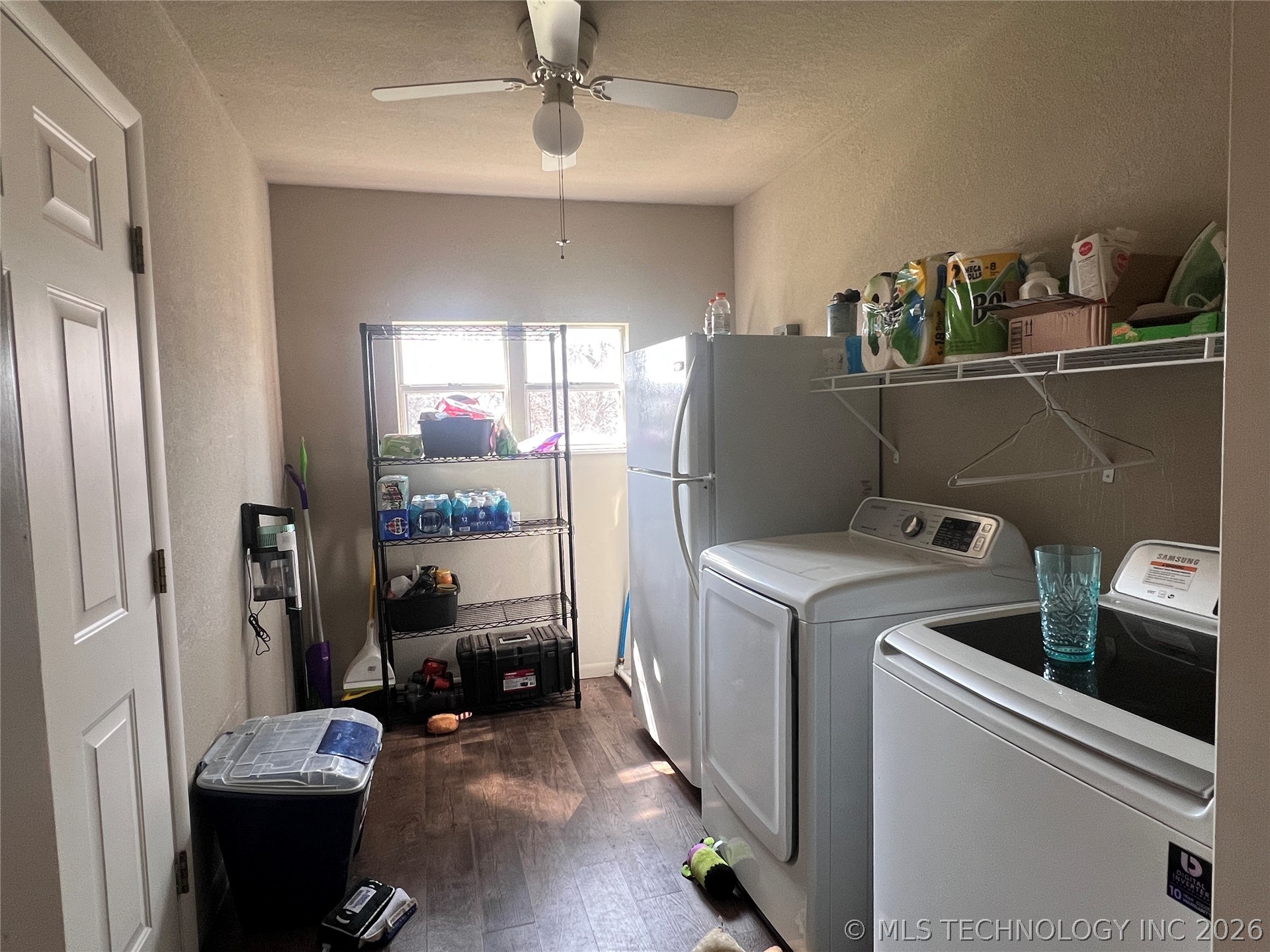 1610 E Osage Avenue Property Photo 23