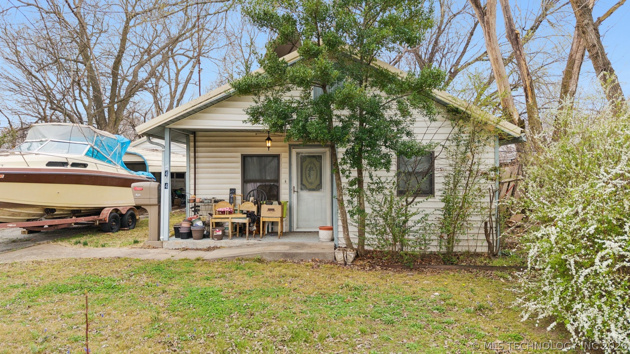 404 N Maple Property Photo 1