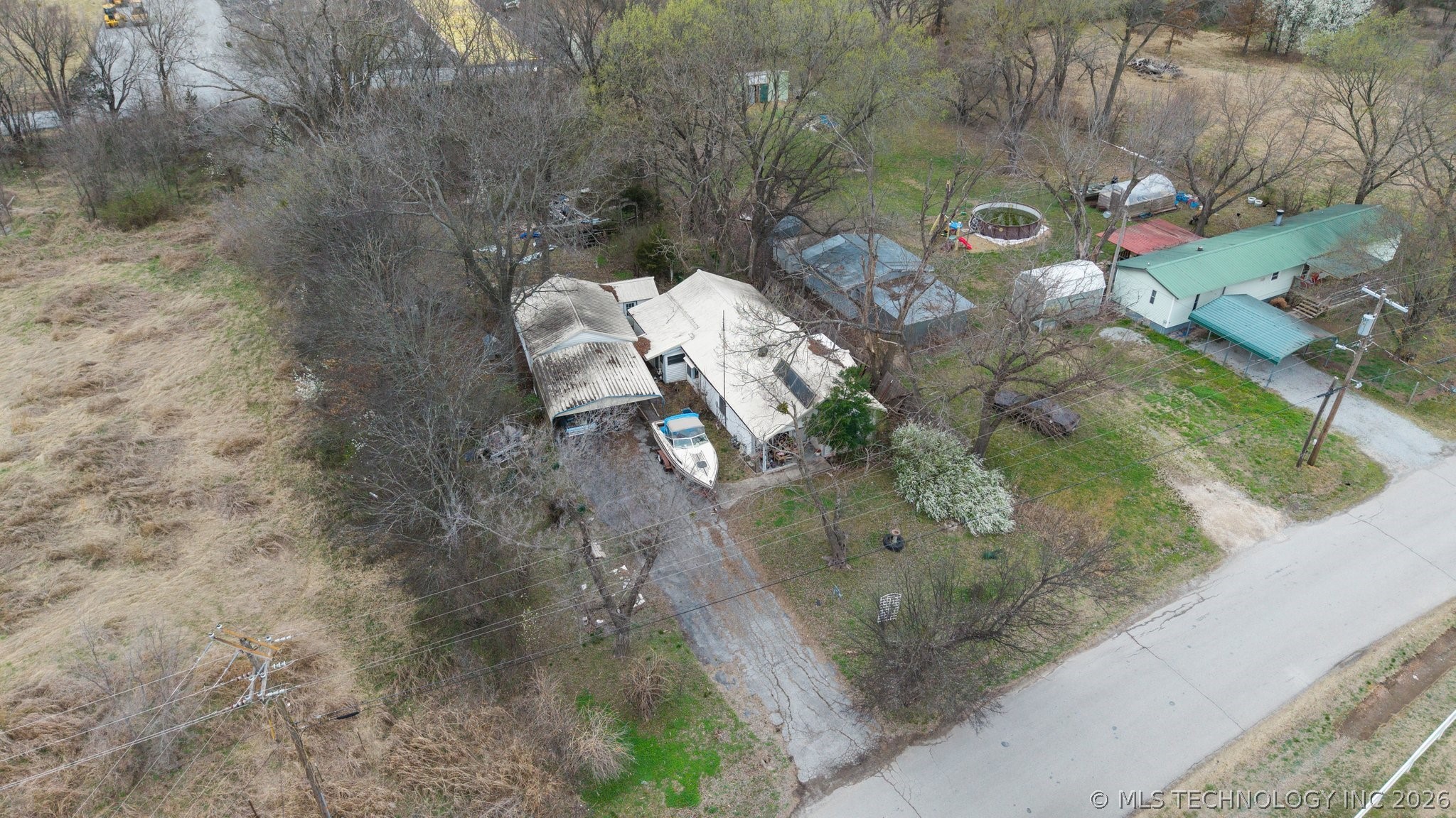 404 N Maple Property Photo 2