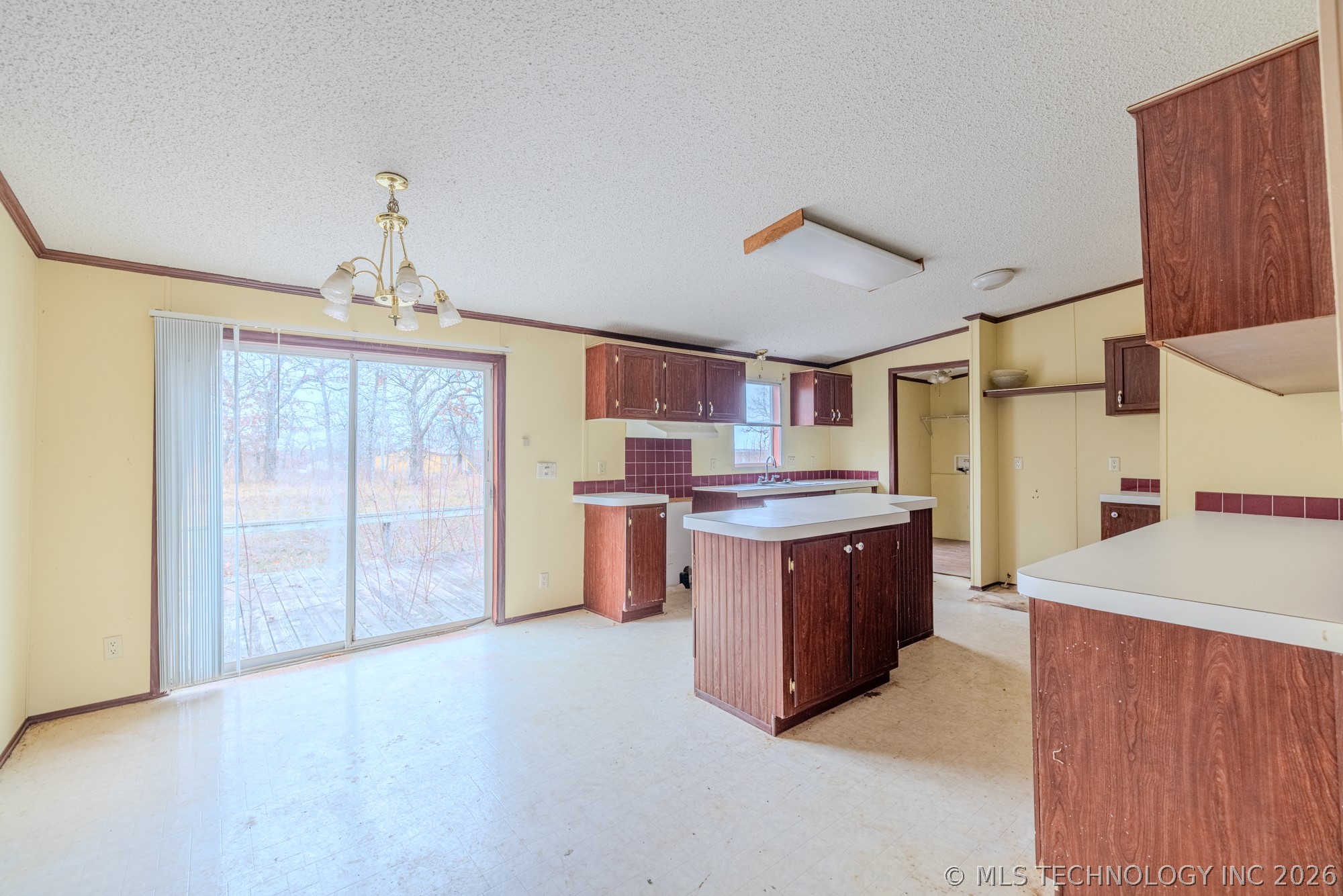 27757 W 41st Street S Property Photo 25