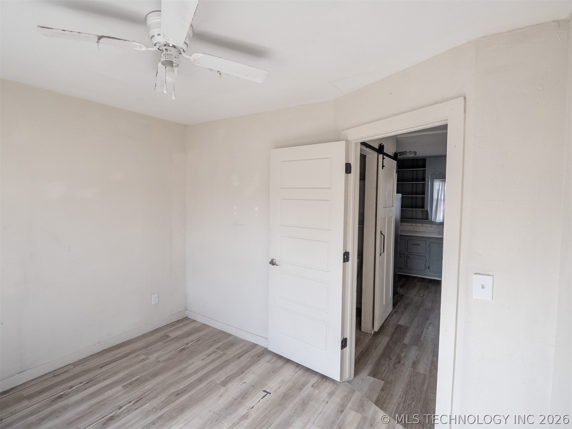 819 N Oak Property Photo 11