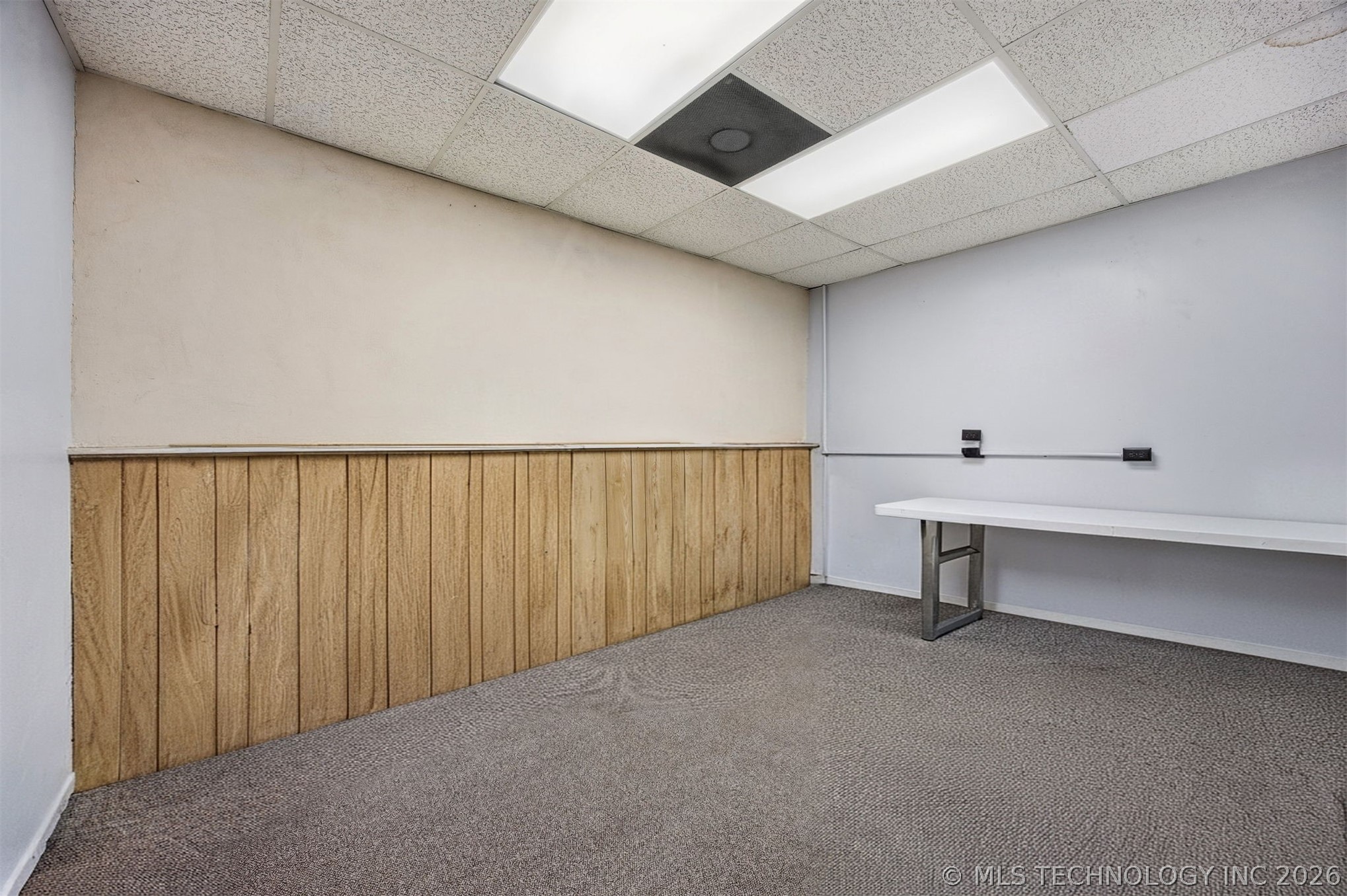 104 E Main Property Photo 20