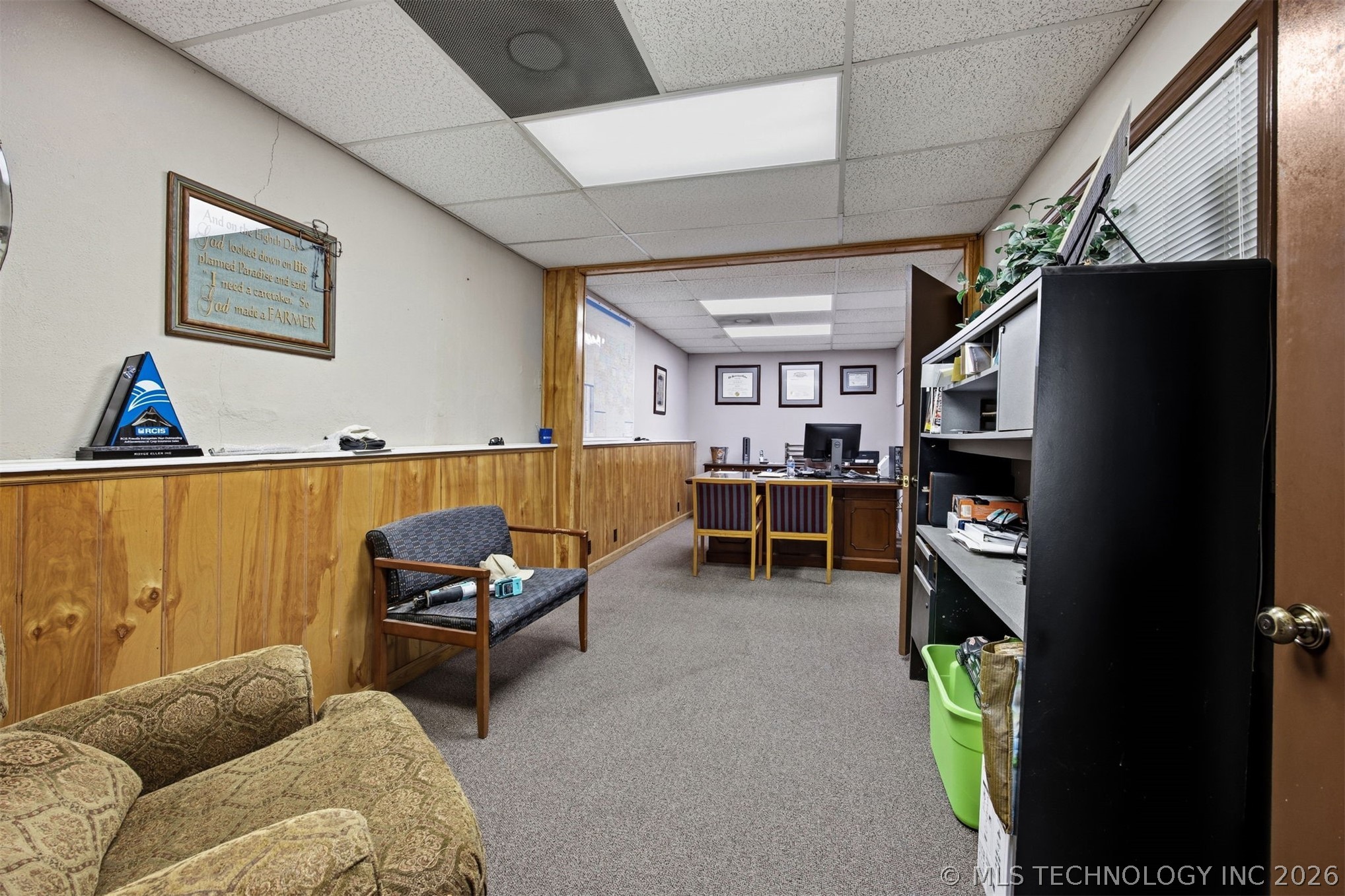 104 E Main Property Photo 29