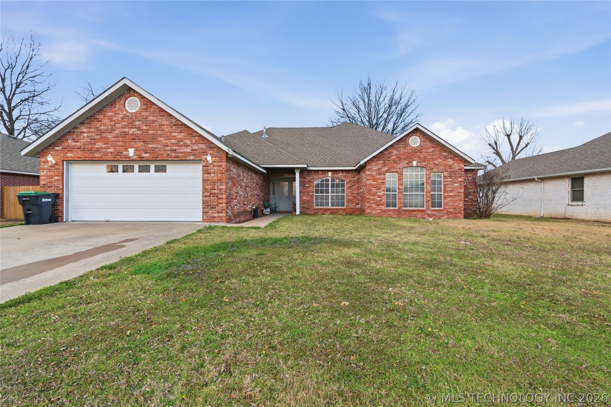 2045 Aspen Property Photo 1