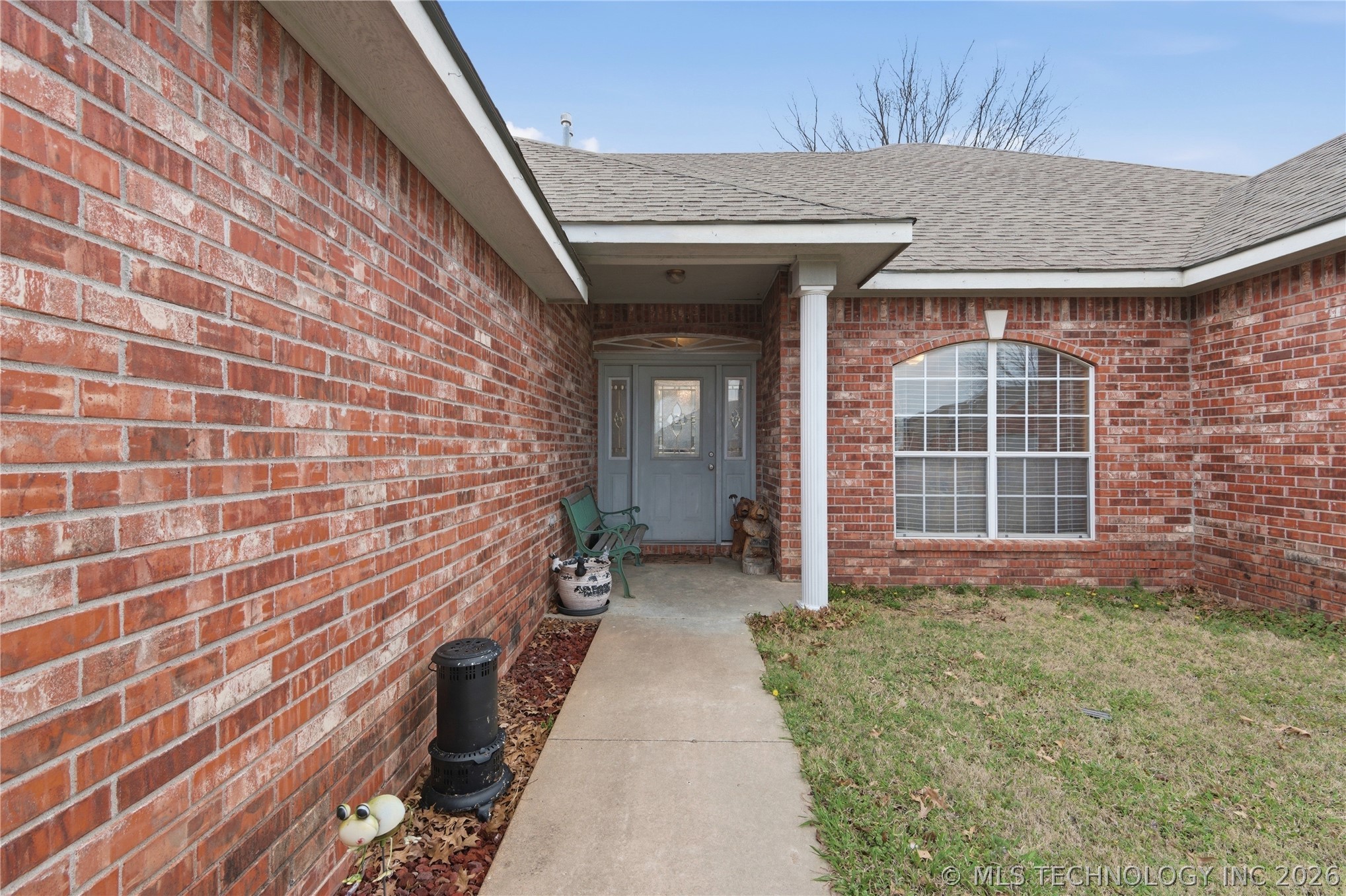 2045 Aspen Property Photo 2