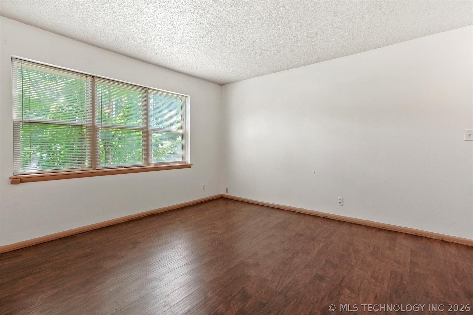 6148 S Madison Place 6148-a Property Photo 8