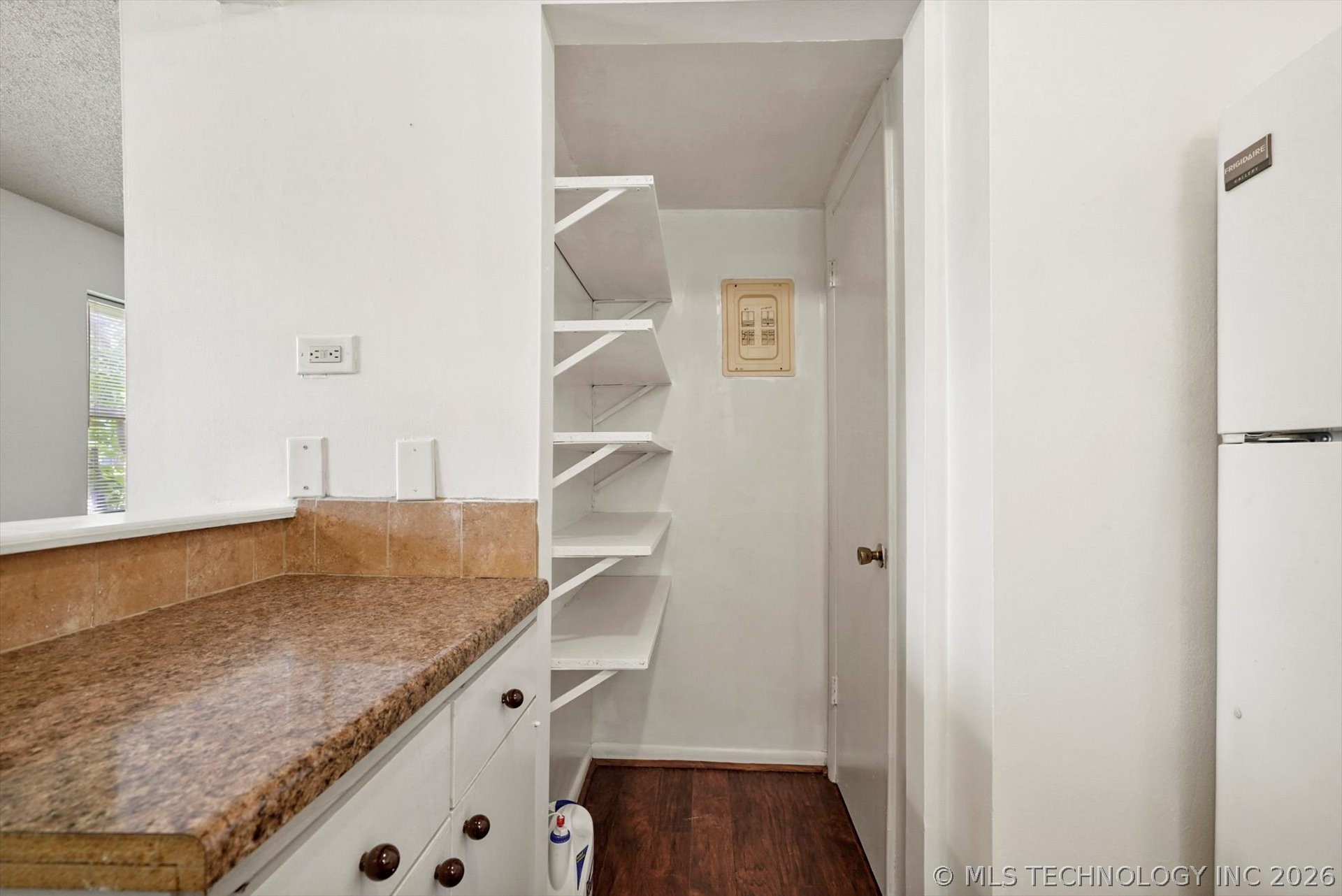 6148 S Madison Place 6148-a Property Photo 14