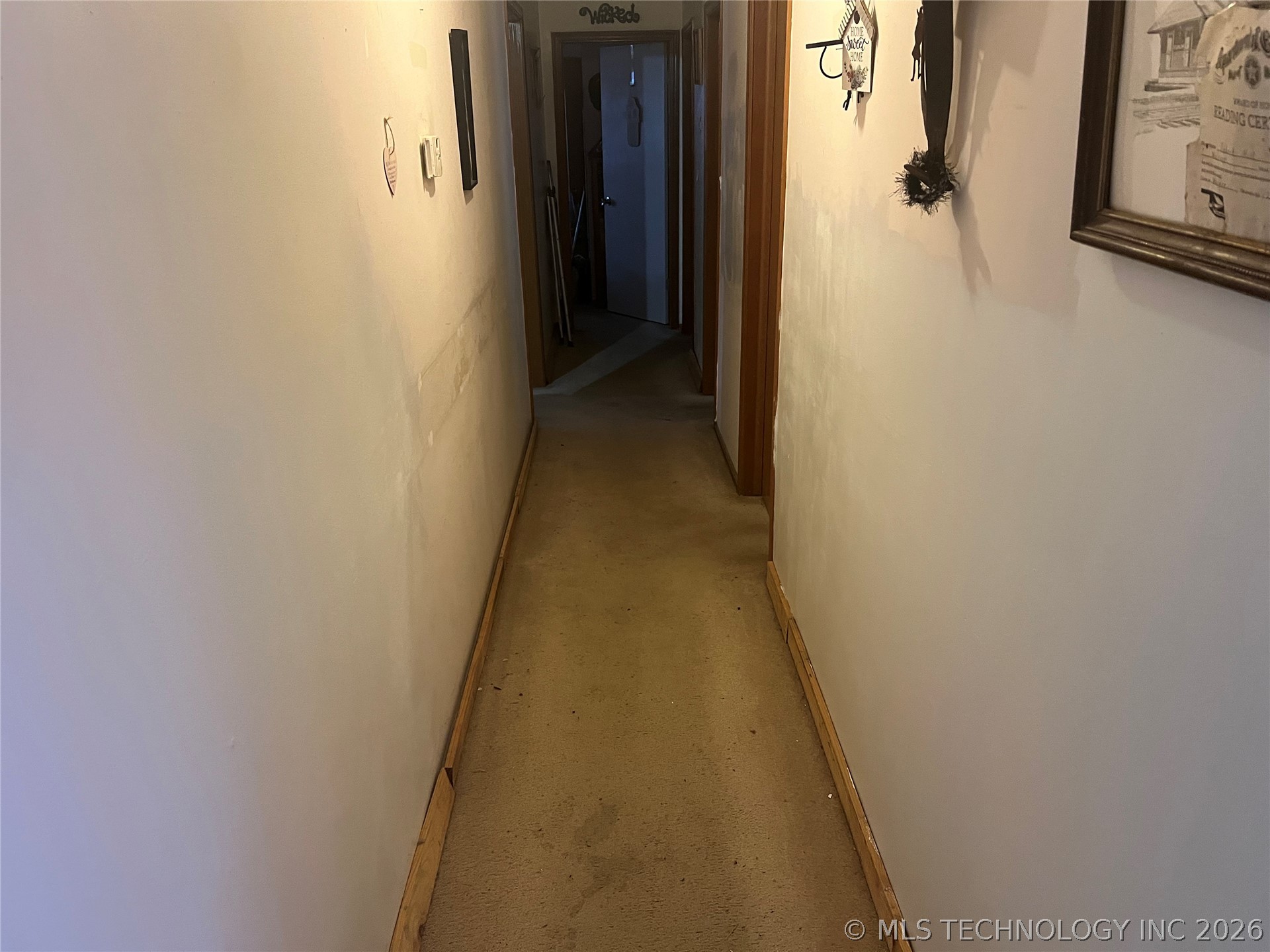 19512 E 595 Road Property Photo 10